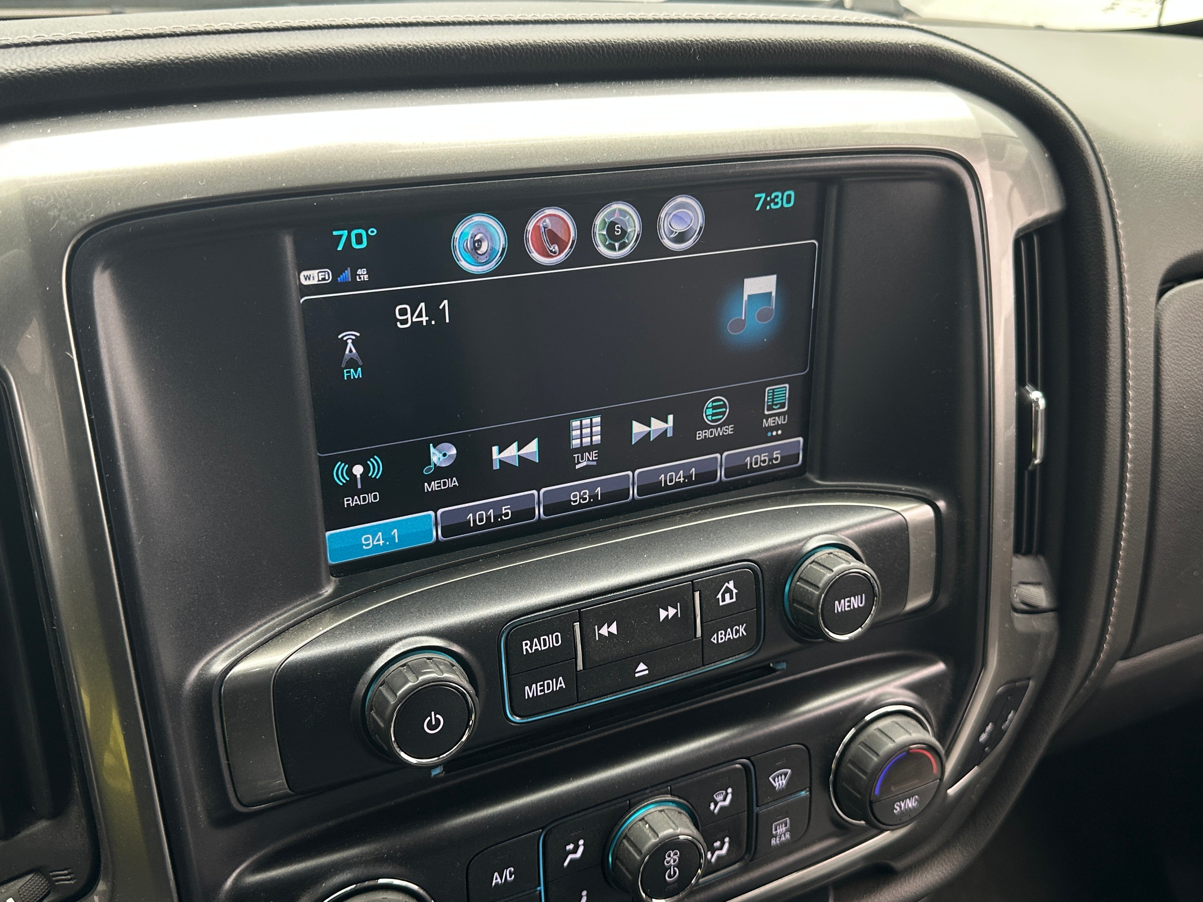 2017 Chevrolet Silverado 1500 LTZ 4