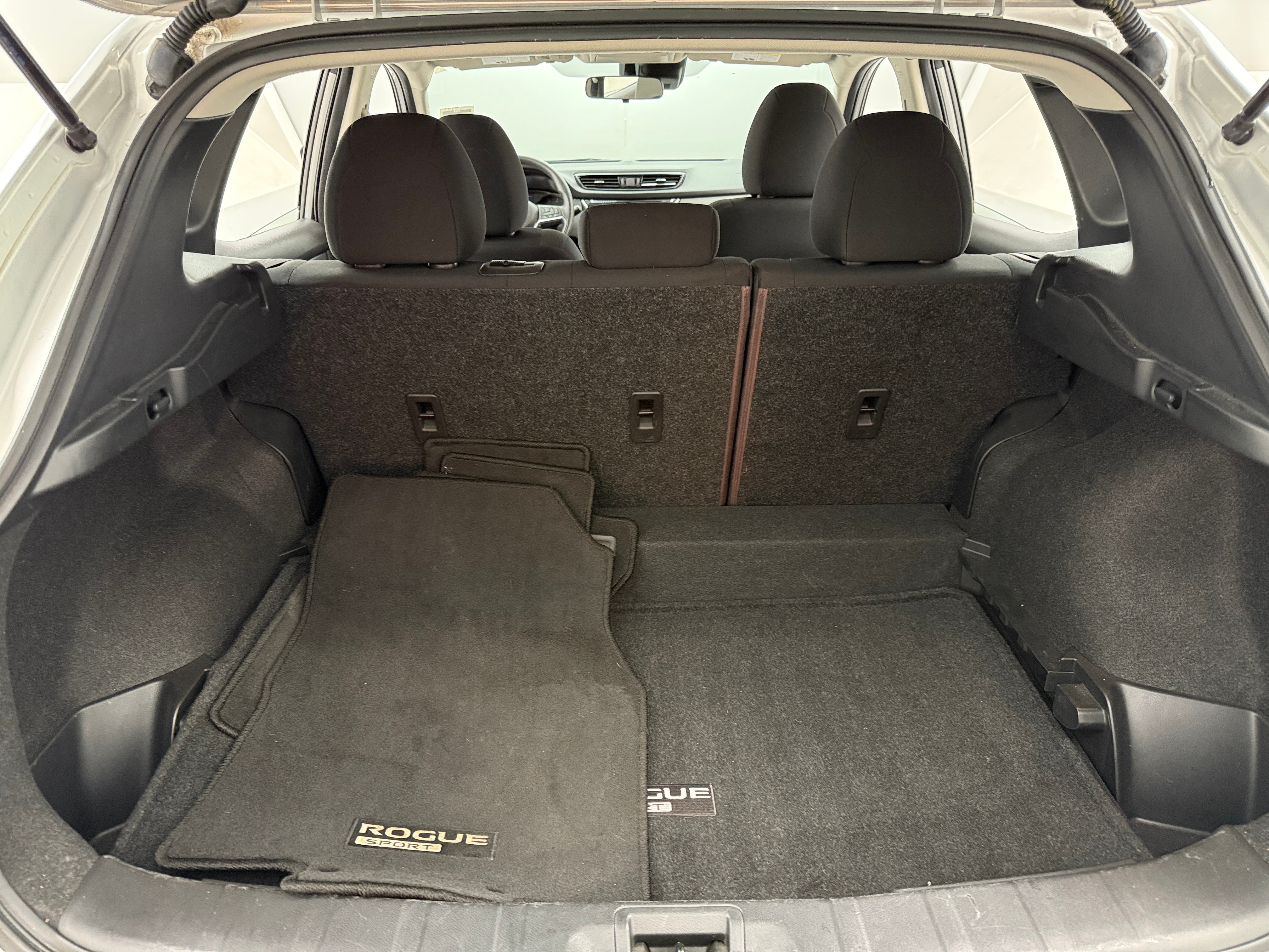 2021 Nissan Rogue Sport S 7