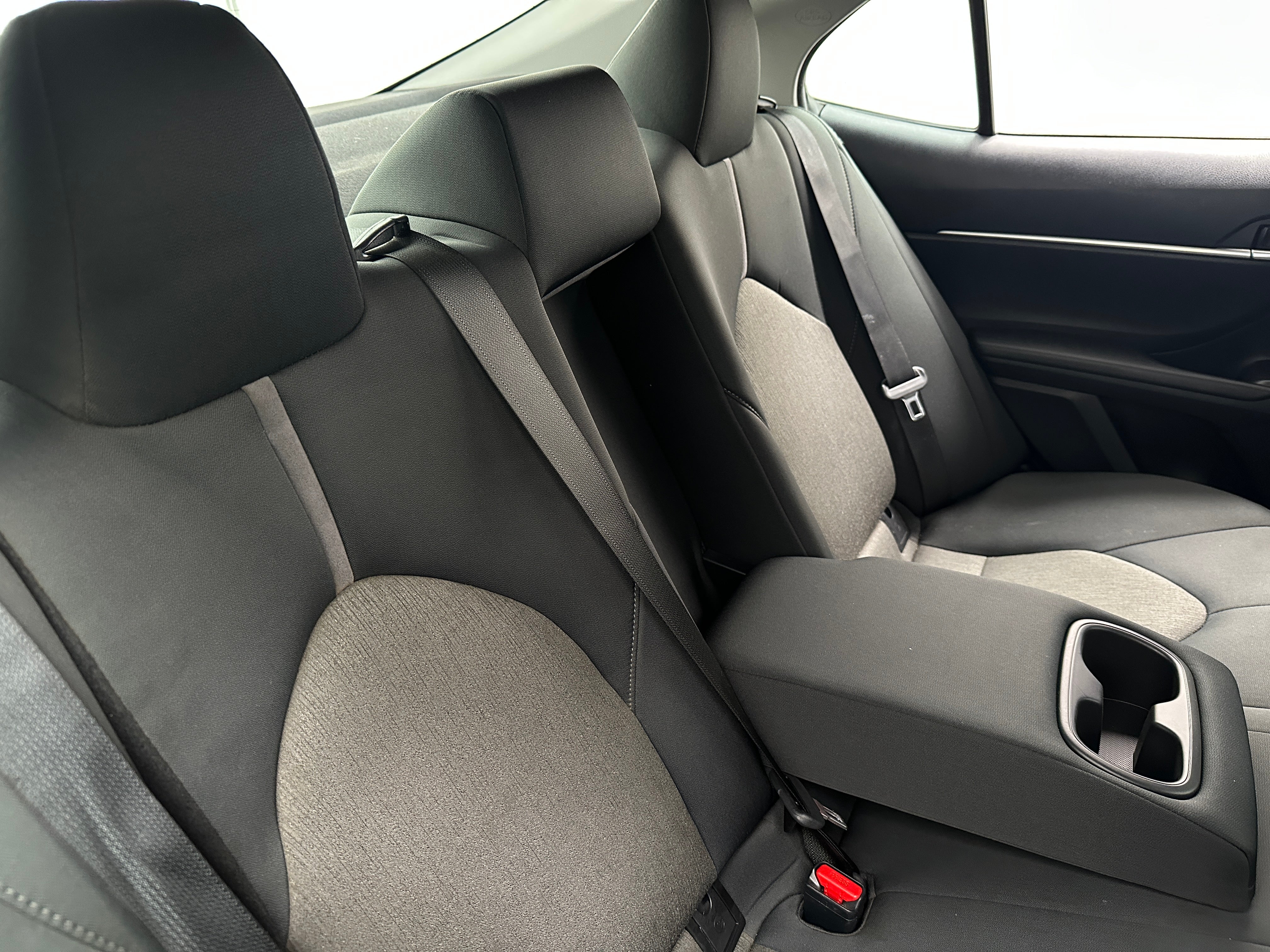 2022 Toyota Camry LE 6