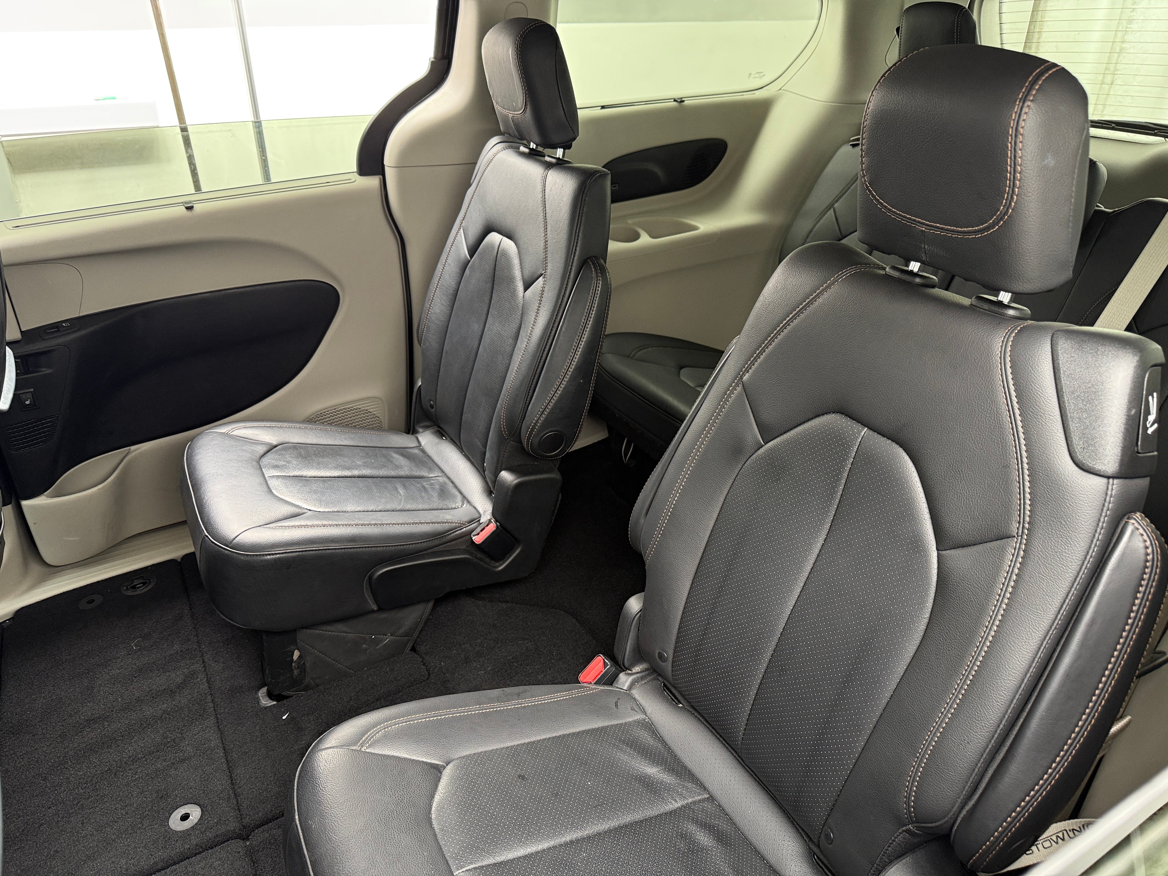 2020 Chrysler Pacifica  5