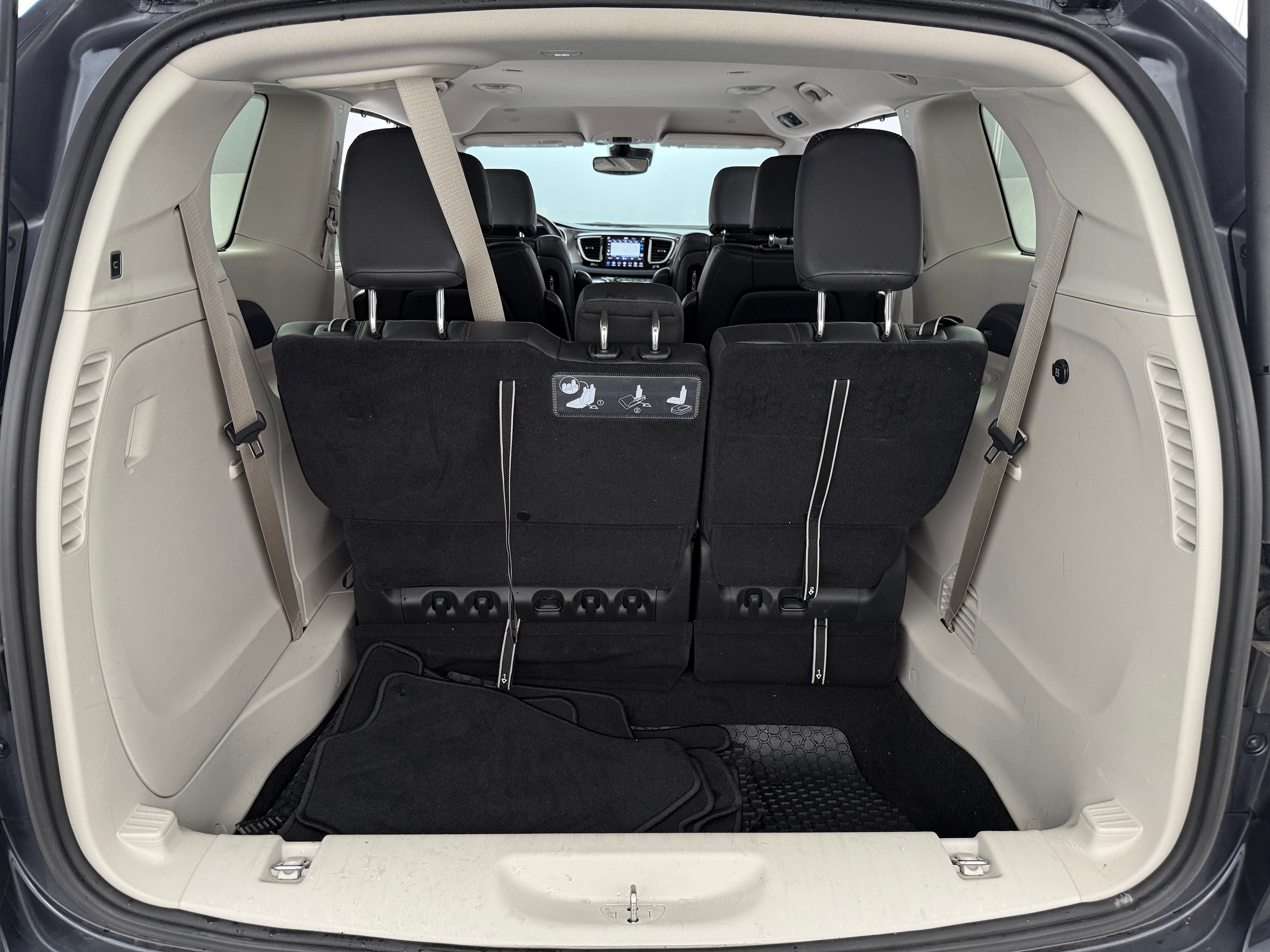 2020 Chrysler Pacifica  6