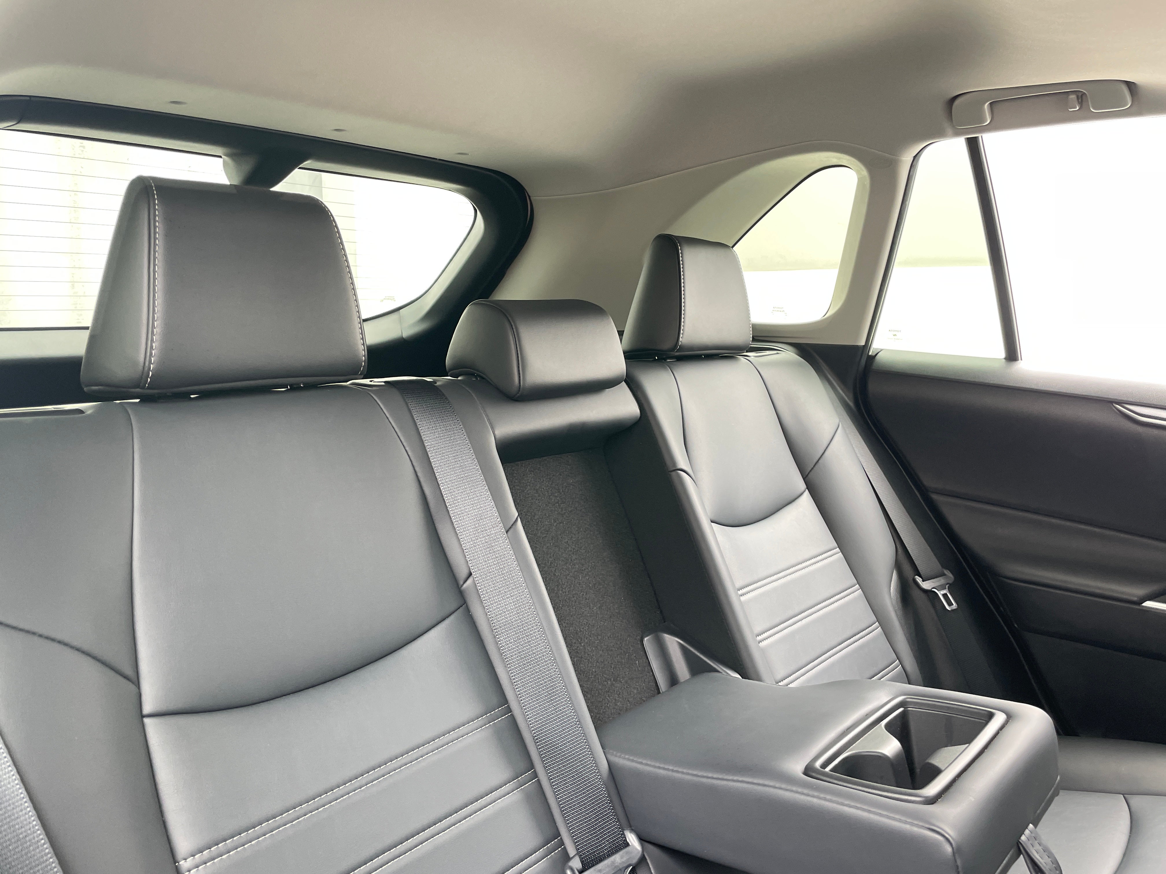 2020 Toyota RAV4 XLE Premium 5