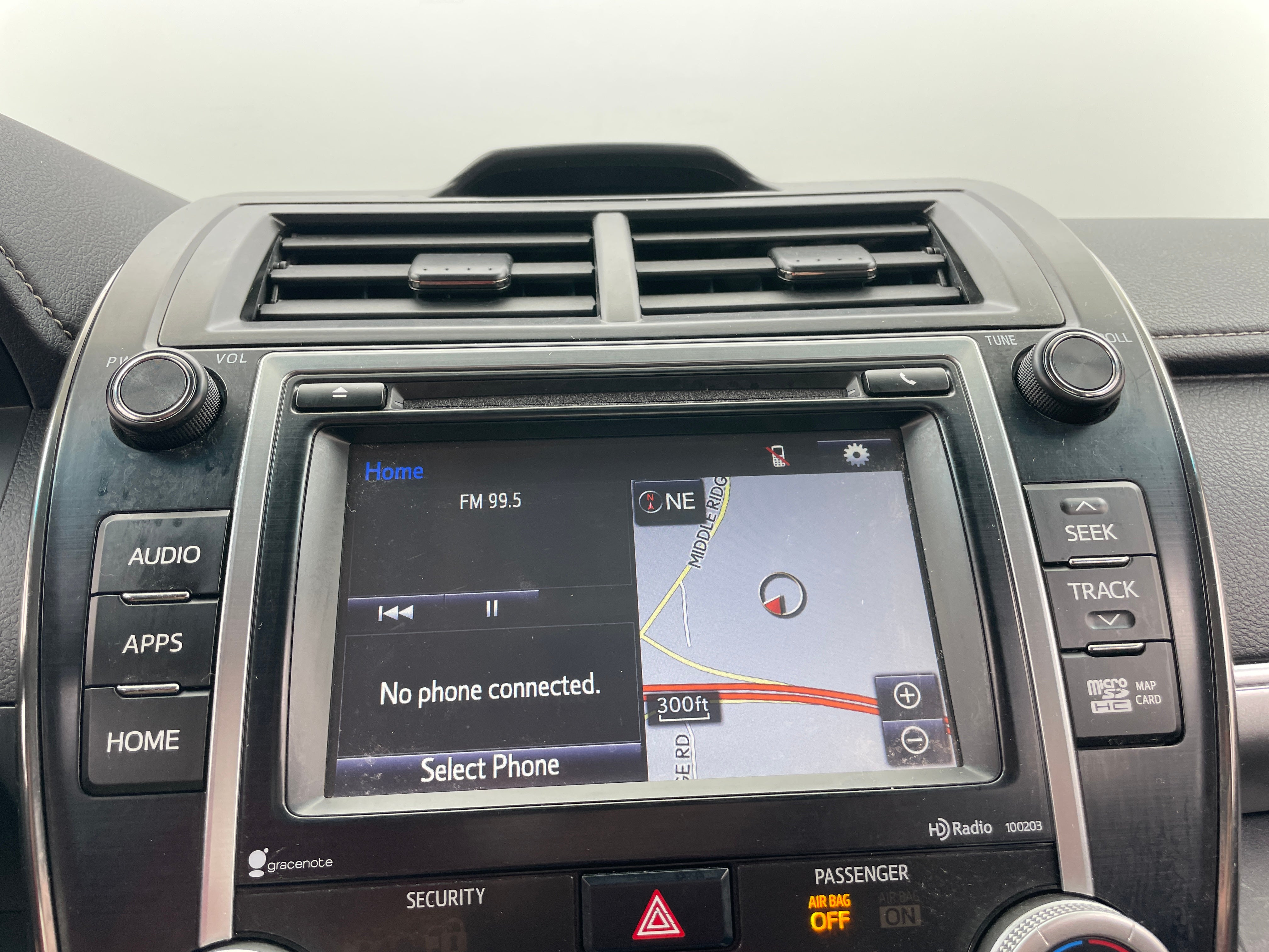 2014 Toyota Camry SE 4