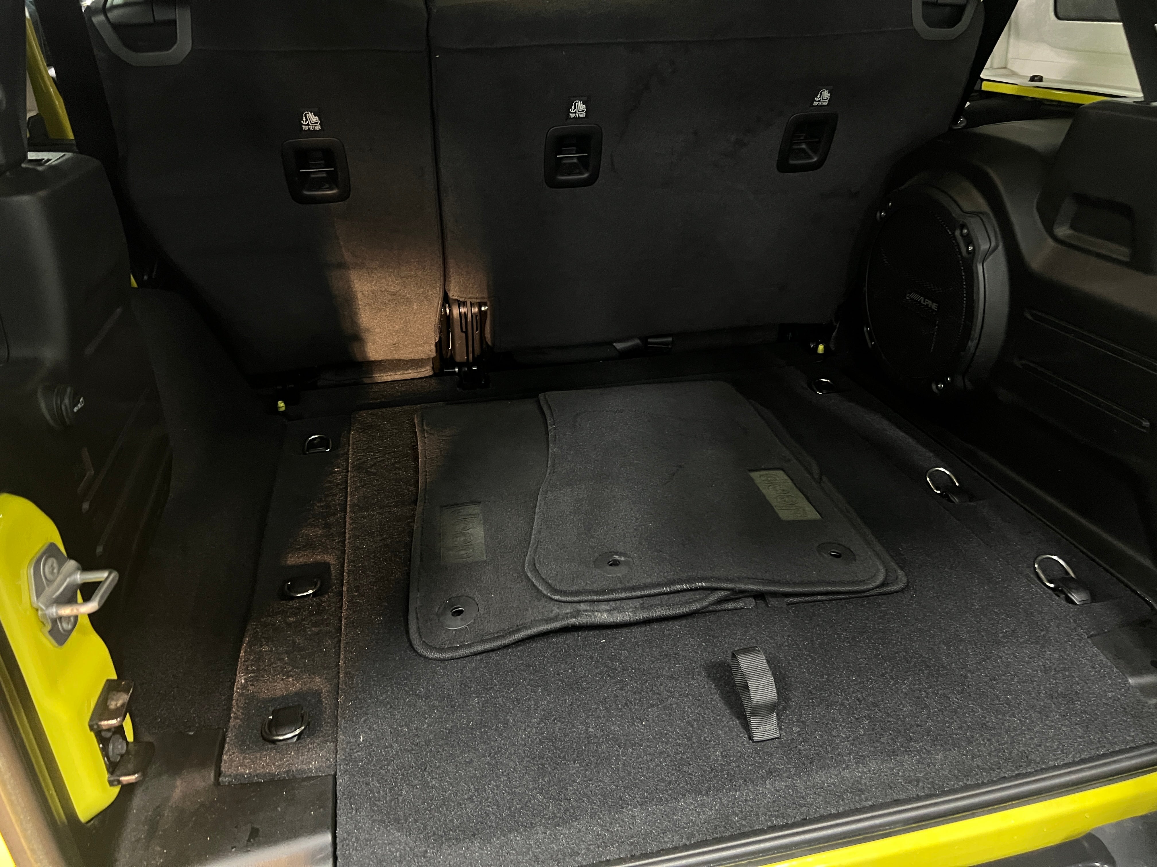 2023 Jeep Wrangler Unlimited Rubicon 7