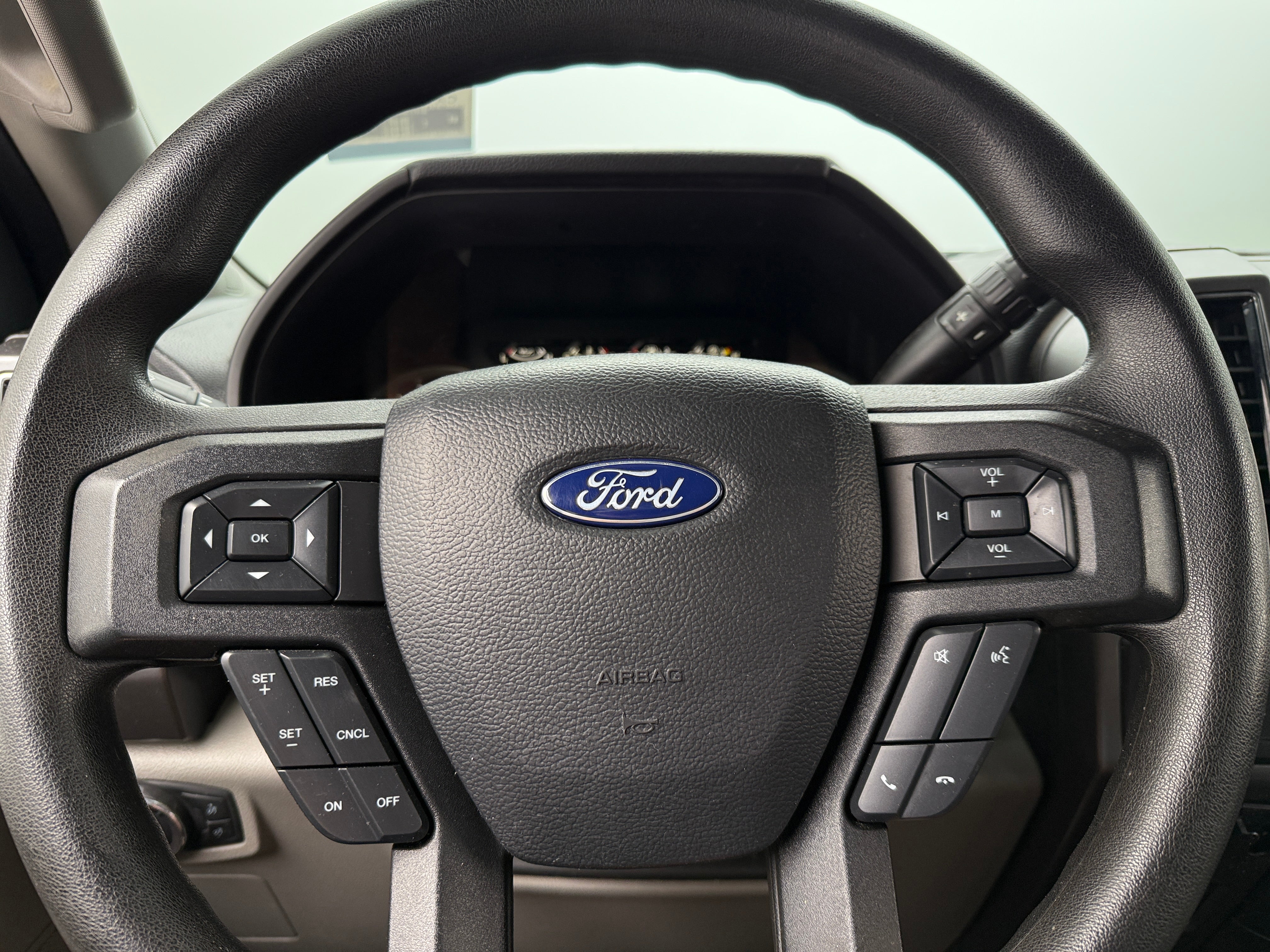 2019 Ford Econoline E-150 5