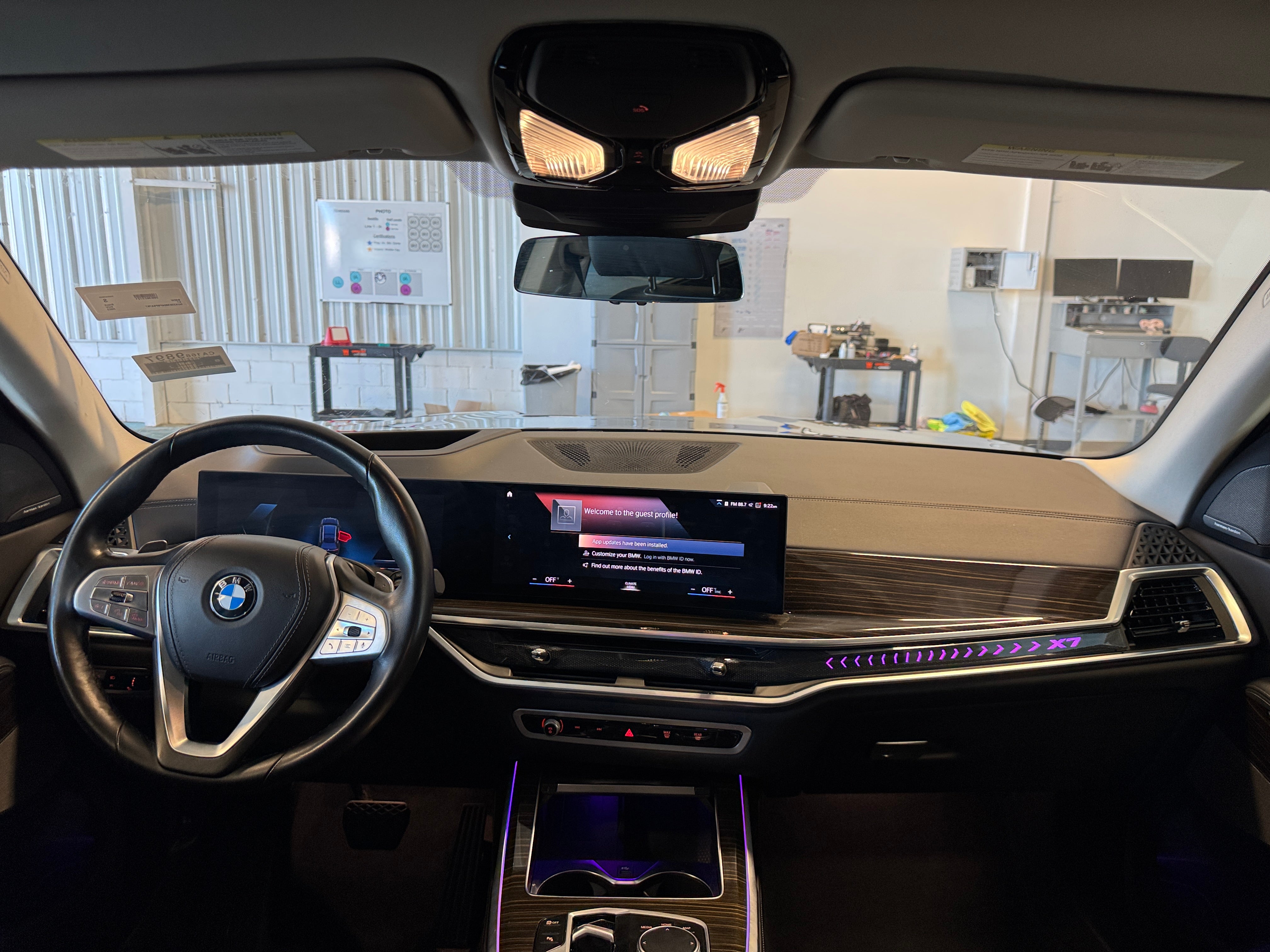 2023 BMW X7 xDrive40i 2