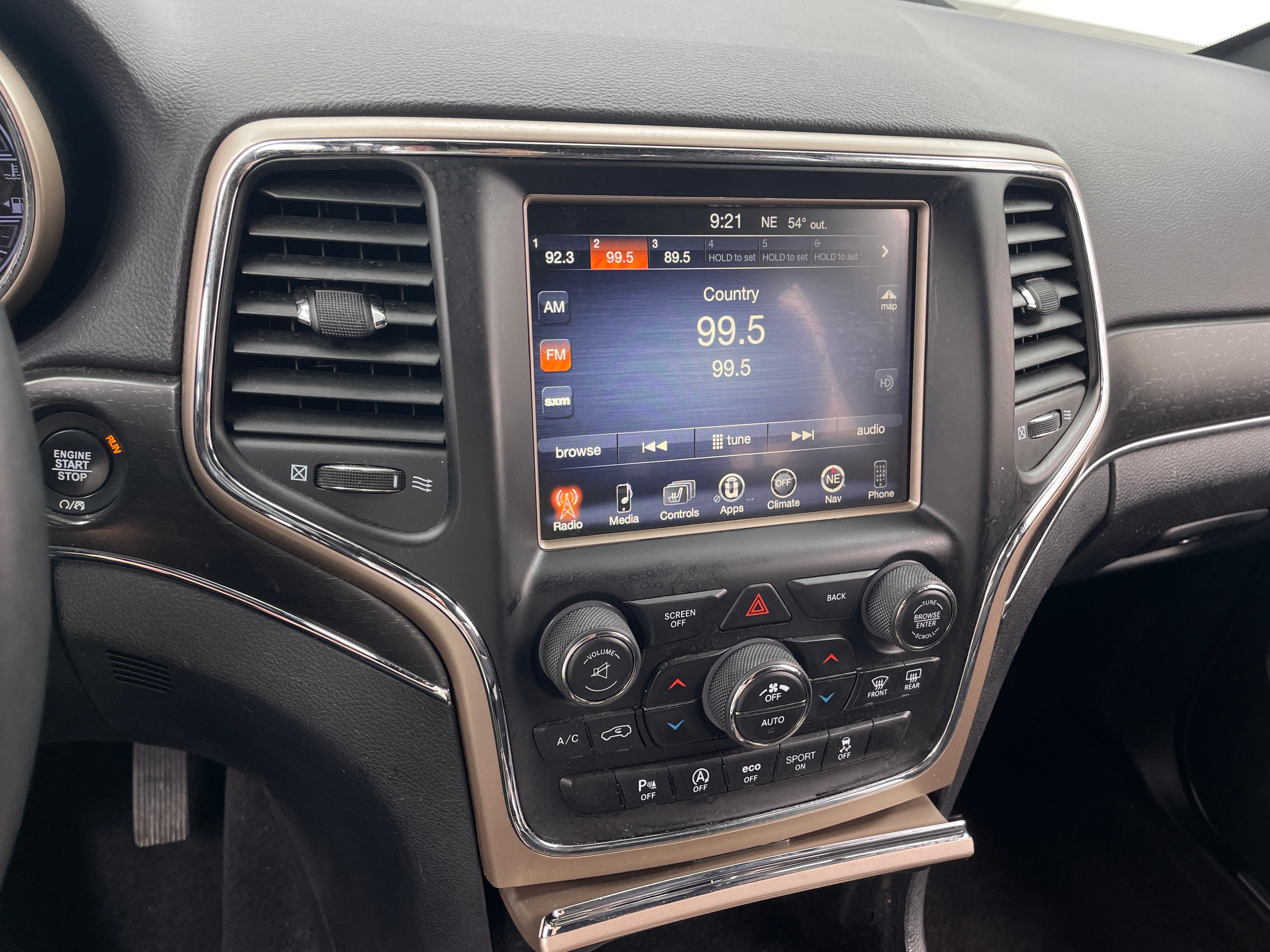 2017 Jeep Grand Cherokee Limited Edition 3