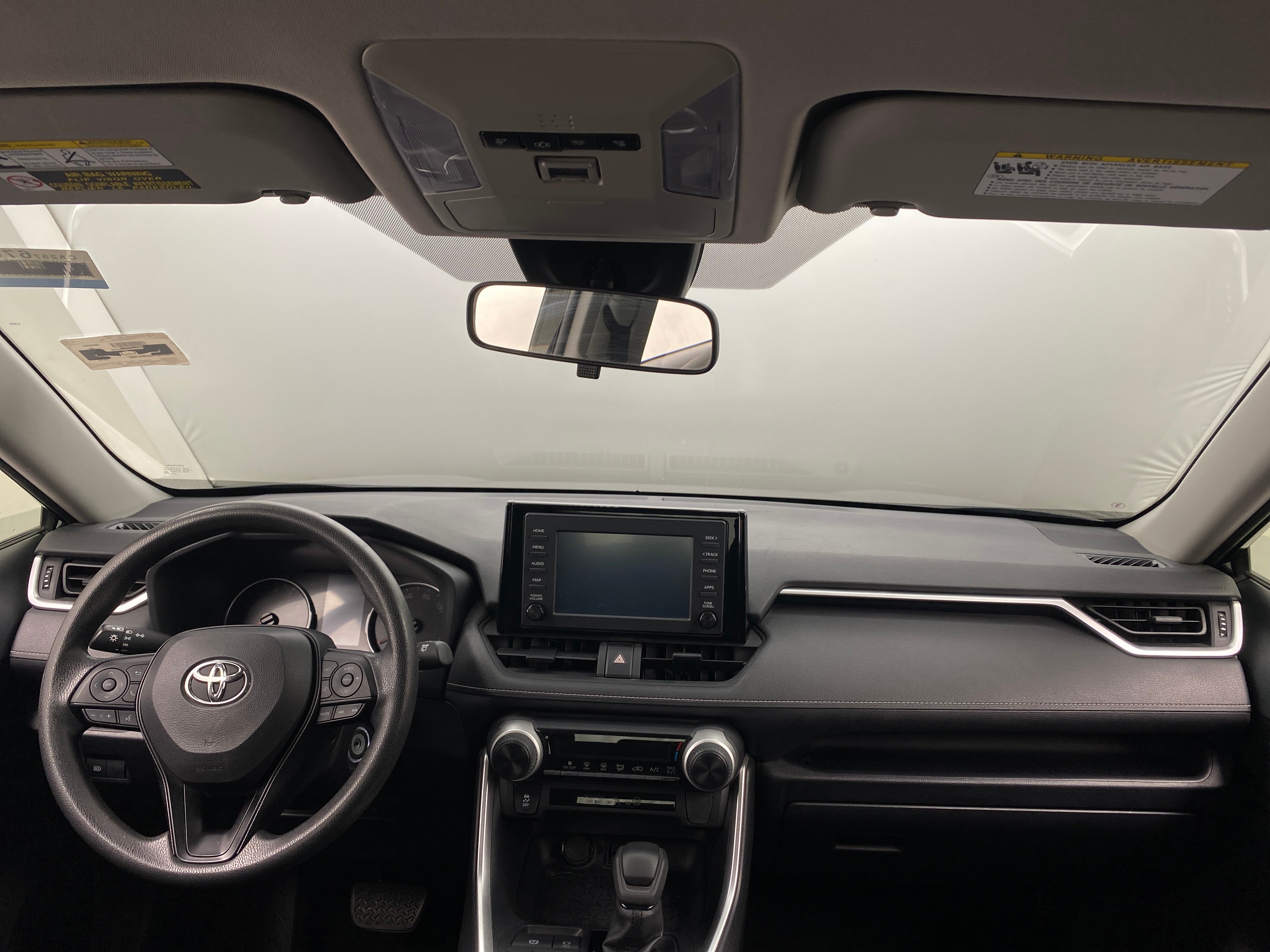 2019 Toyota RAV4 LE 3