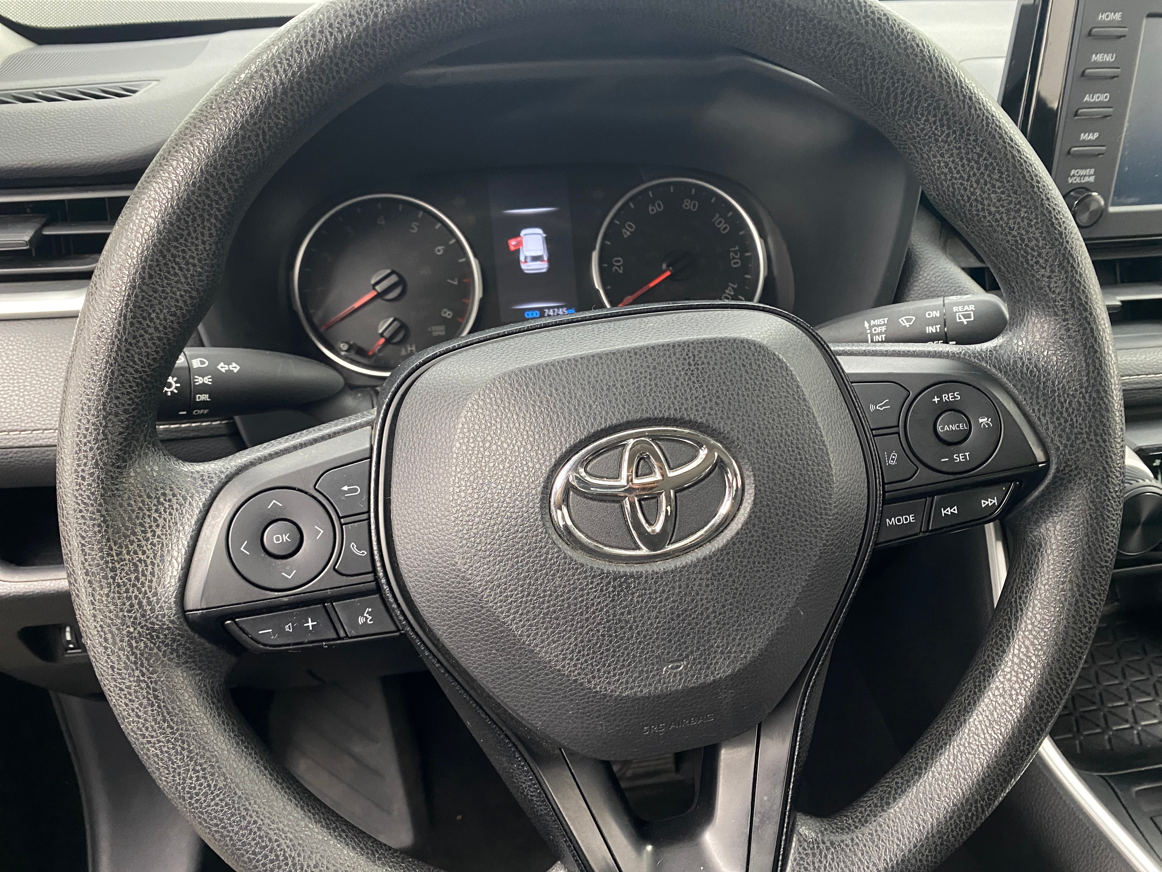 2019 Toyota RAV4 LE 5