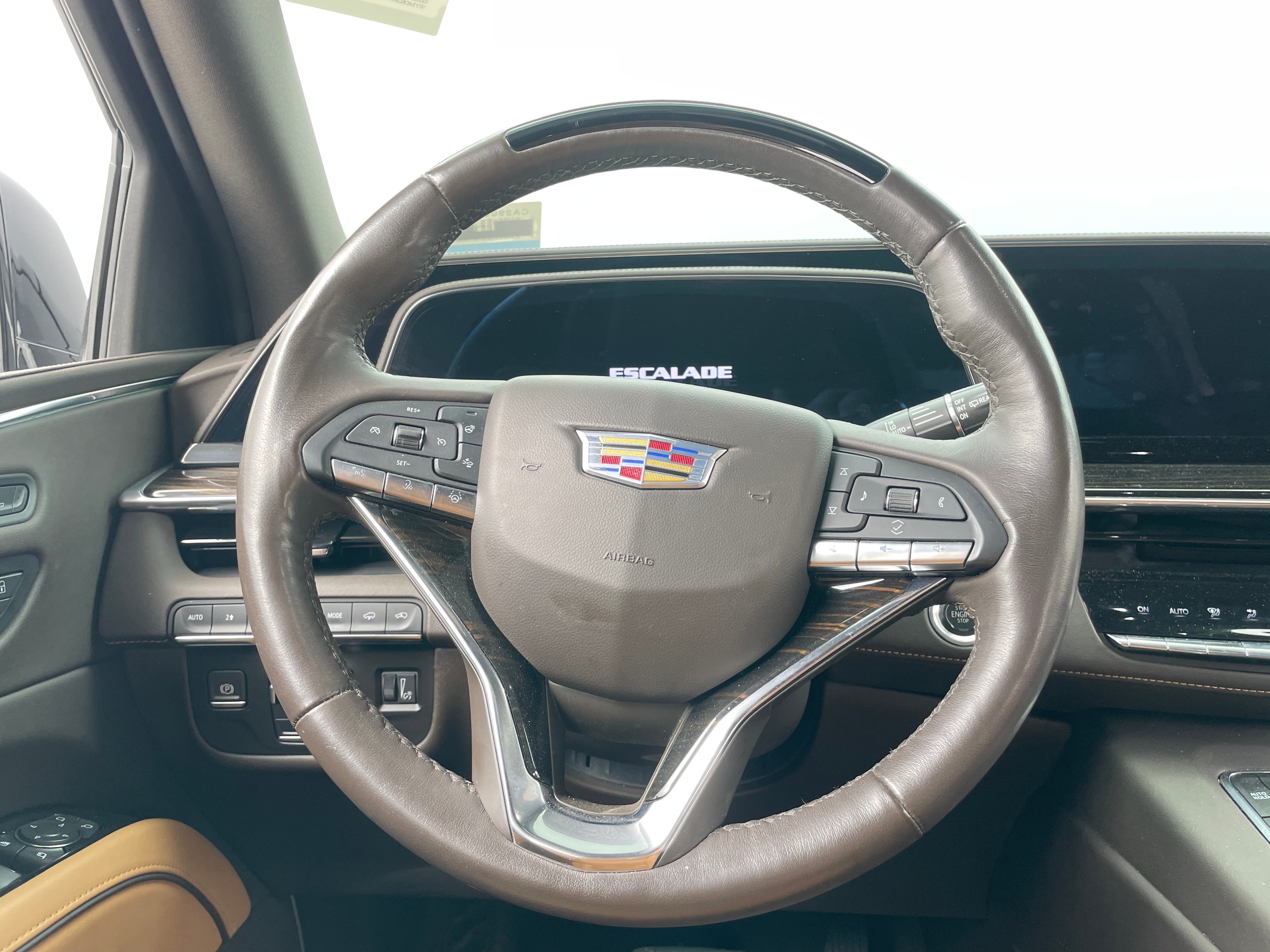 2022 Cadillac Escalade Premium Luxury 4