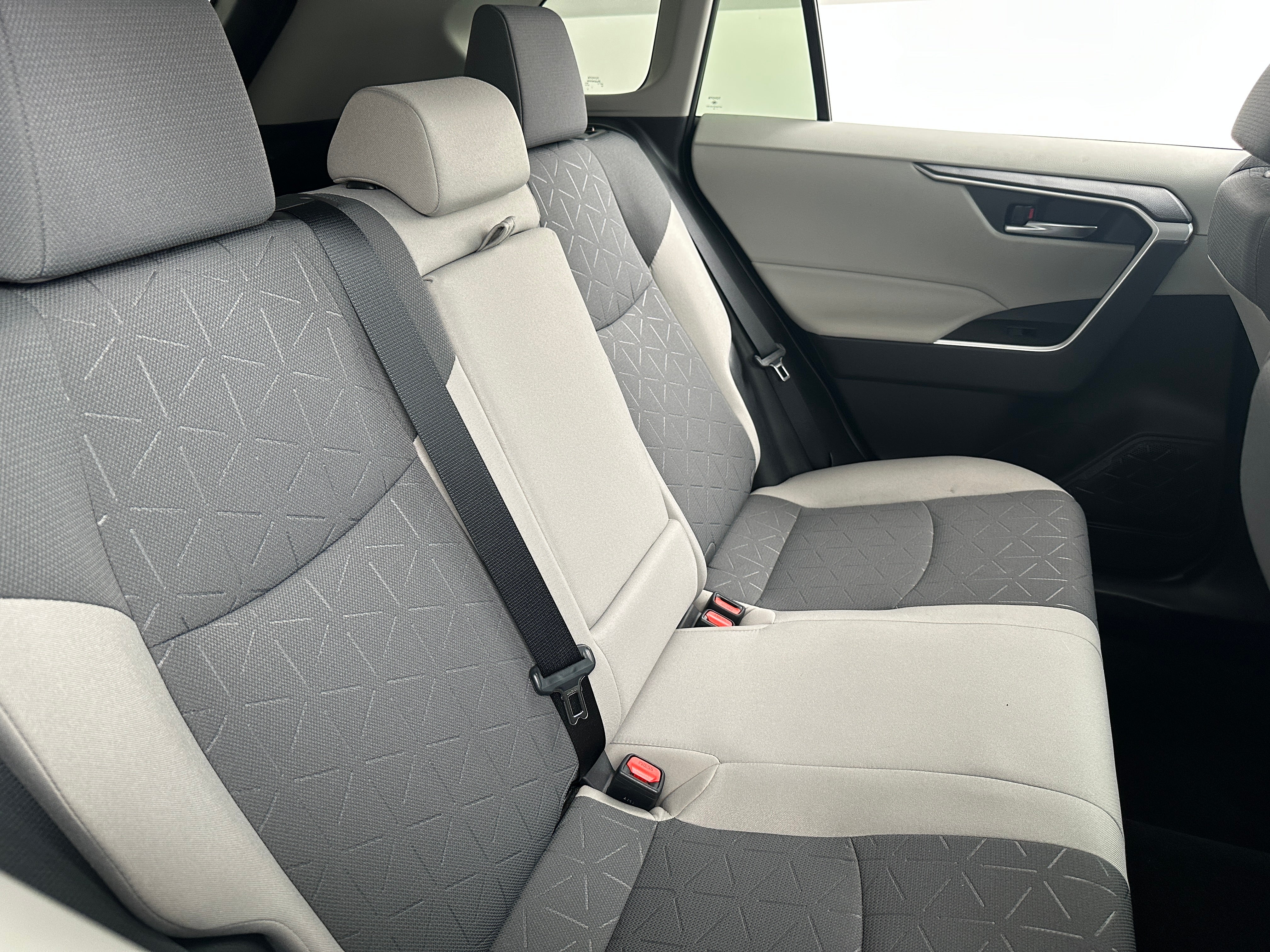 2019 Toyota RAV4 XLE 6