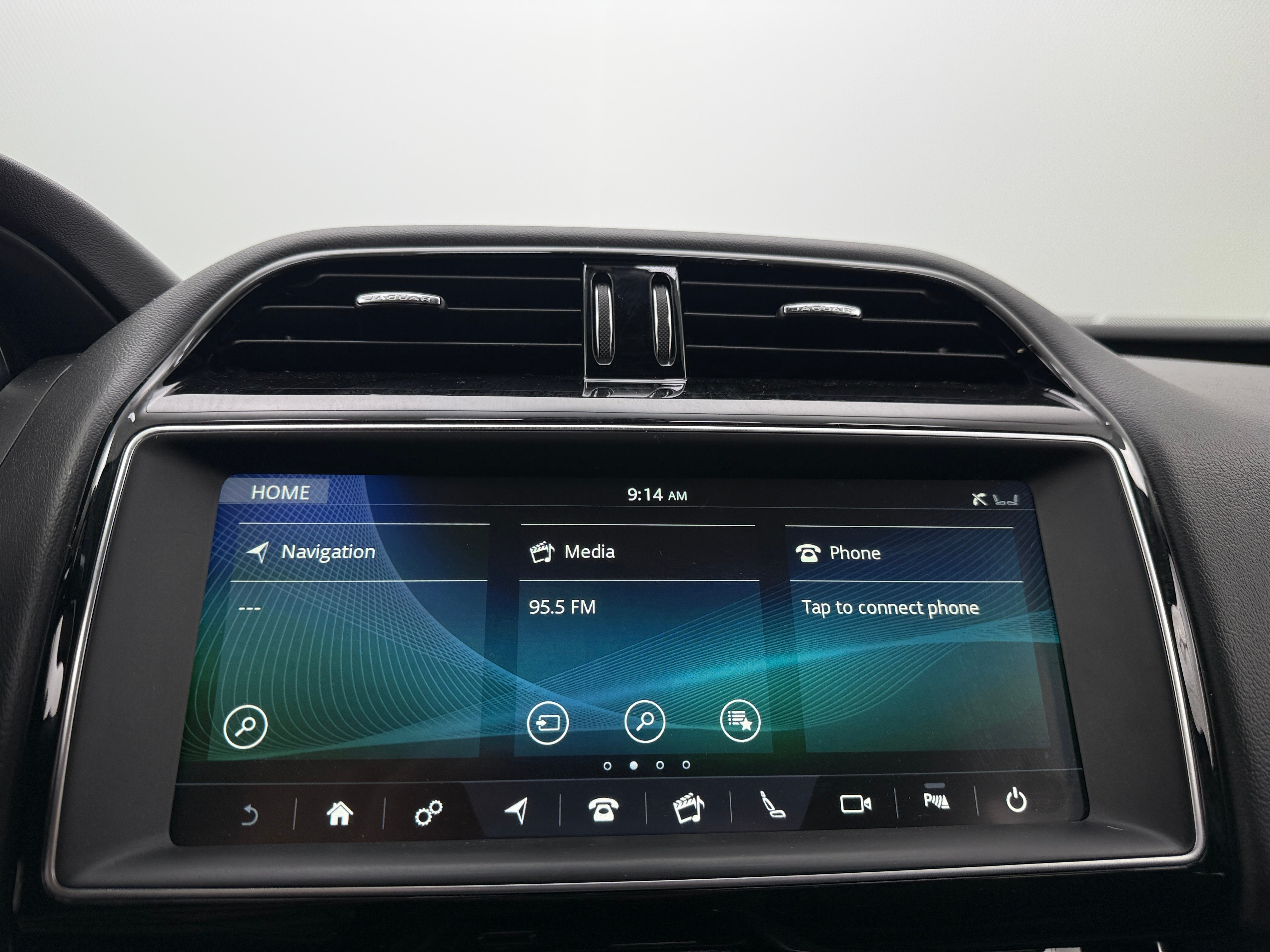 2019 Jaguar XE Premium 3