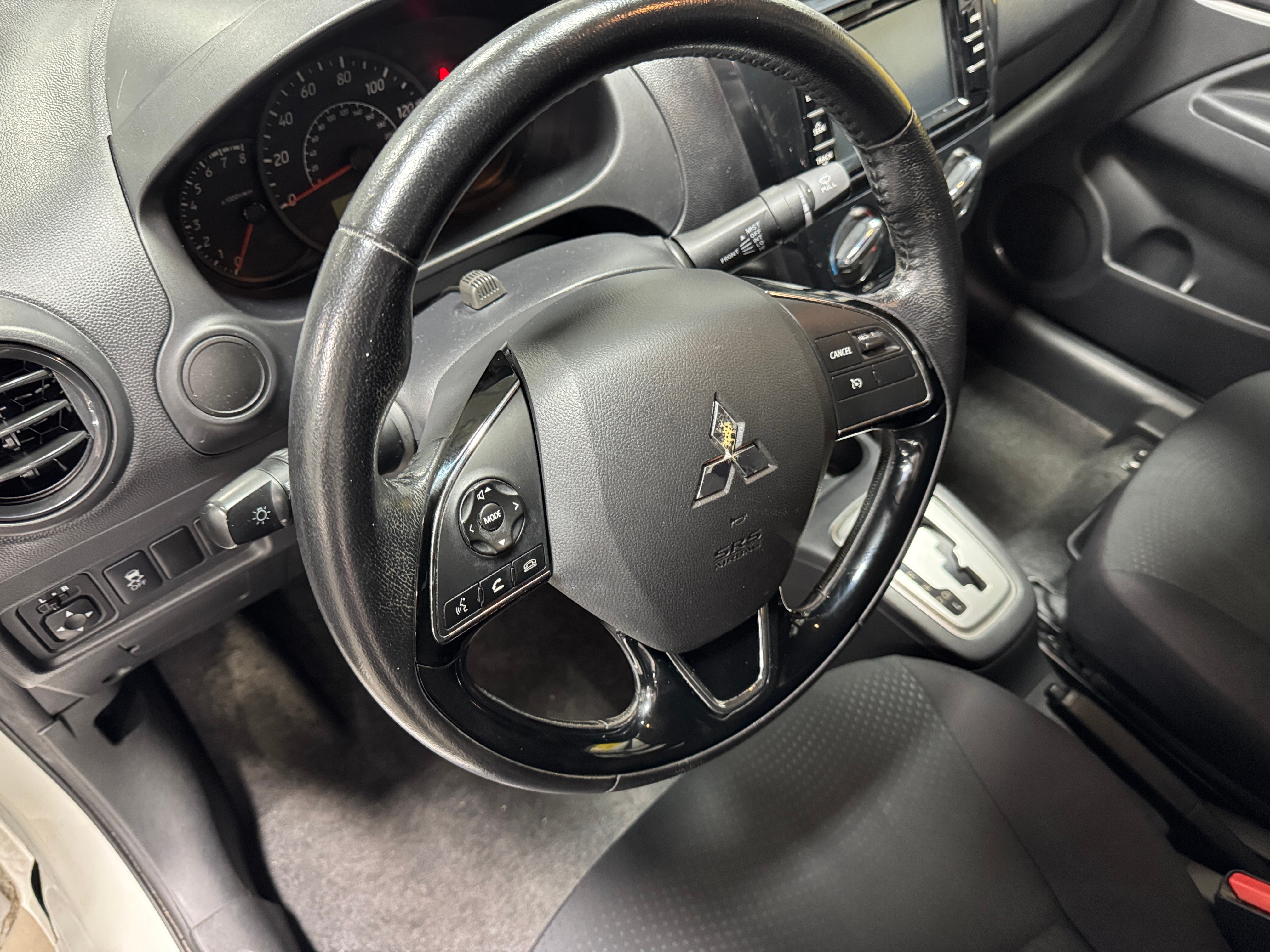 2017 Mitsubishi Mirage G4 ES 5