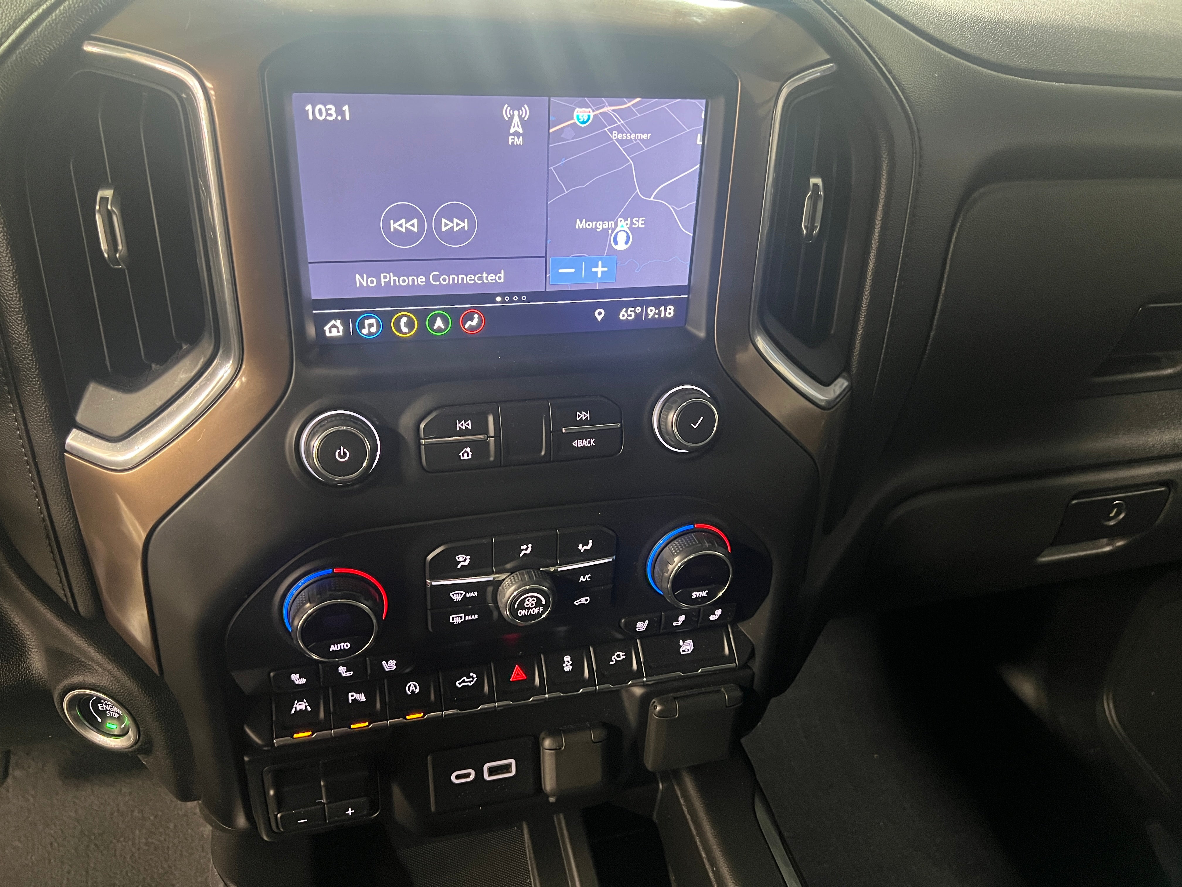 2019 Chevrolet Silverado 1500 High Country 3