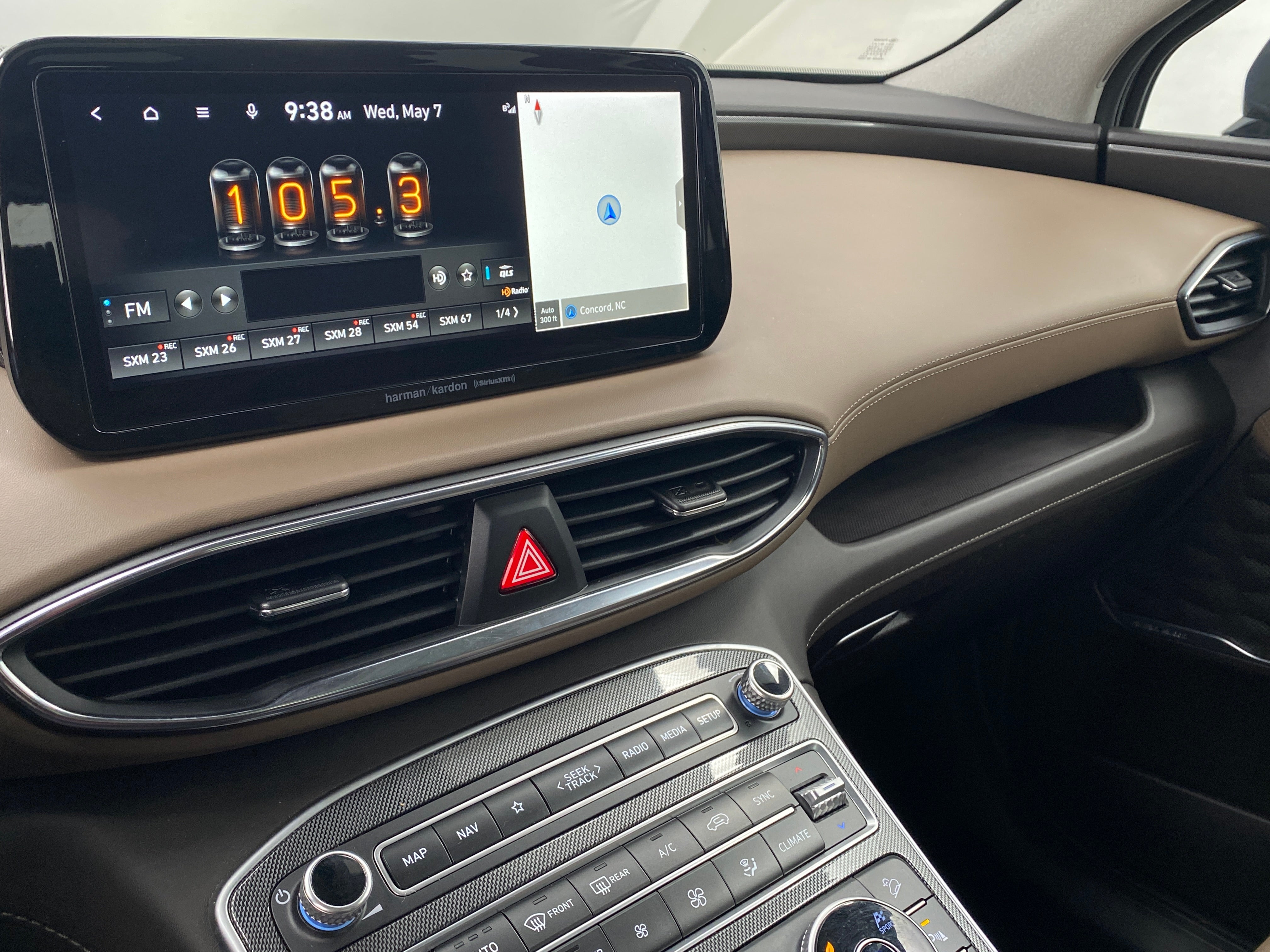2022 Hyundai Santa Fe Limited 3