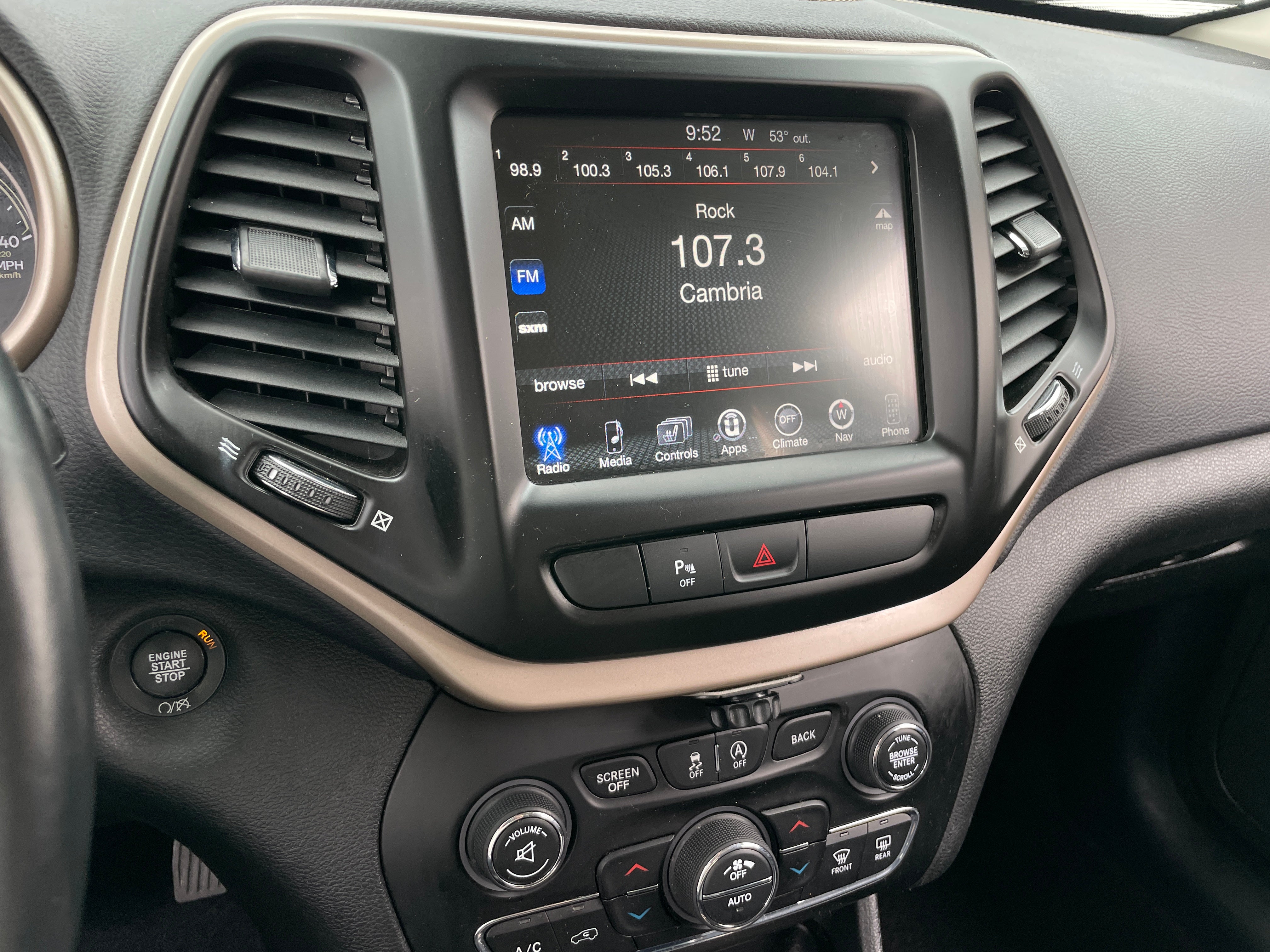 2018 Jeep Cherokee Limited Edition 3