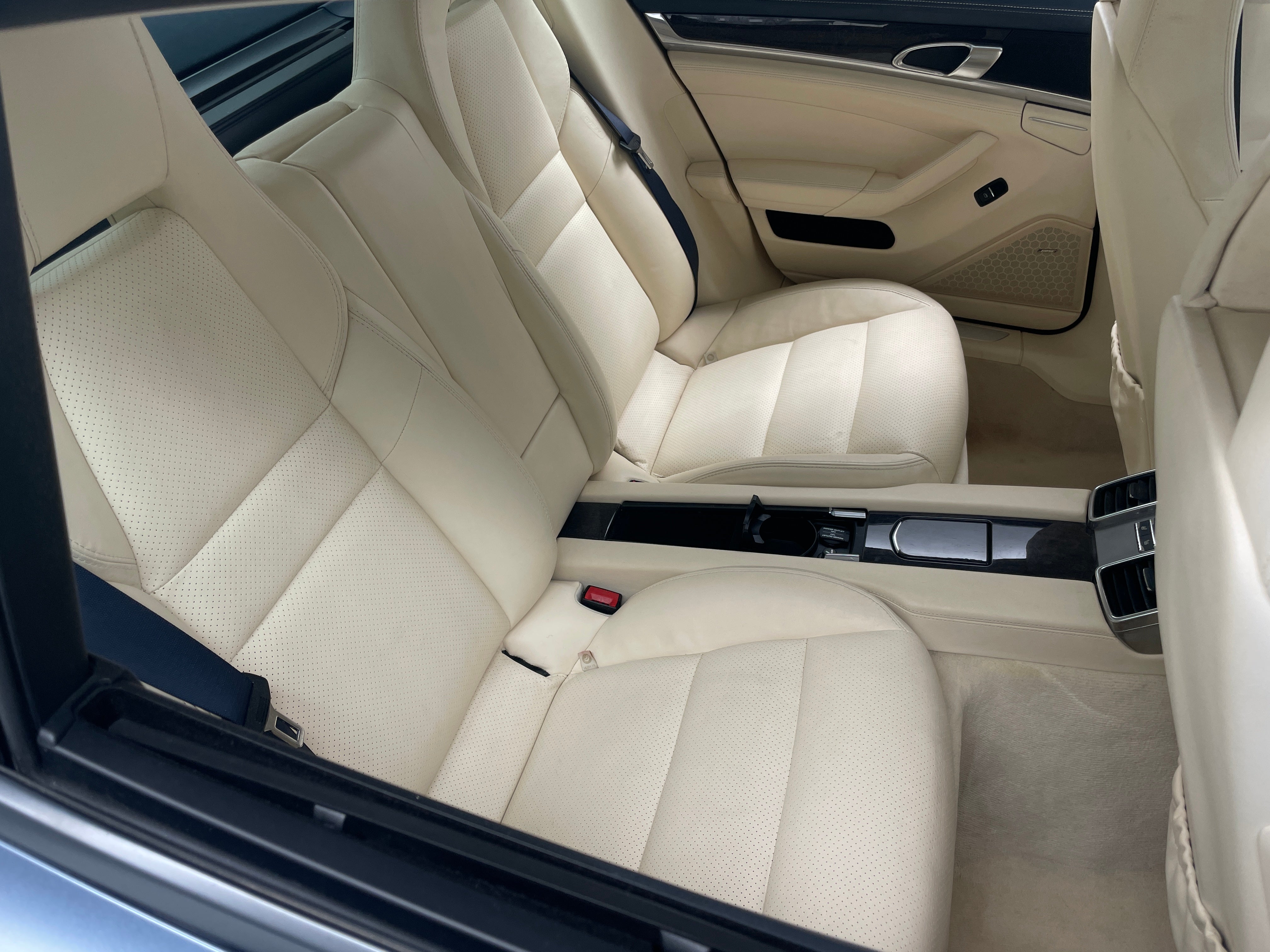 2012 Porsche Panamera 4 5