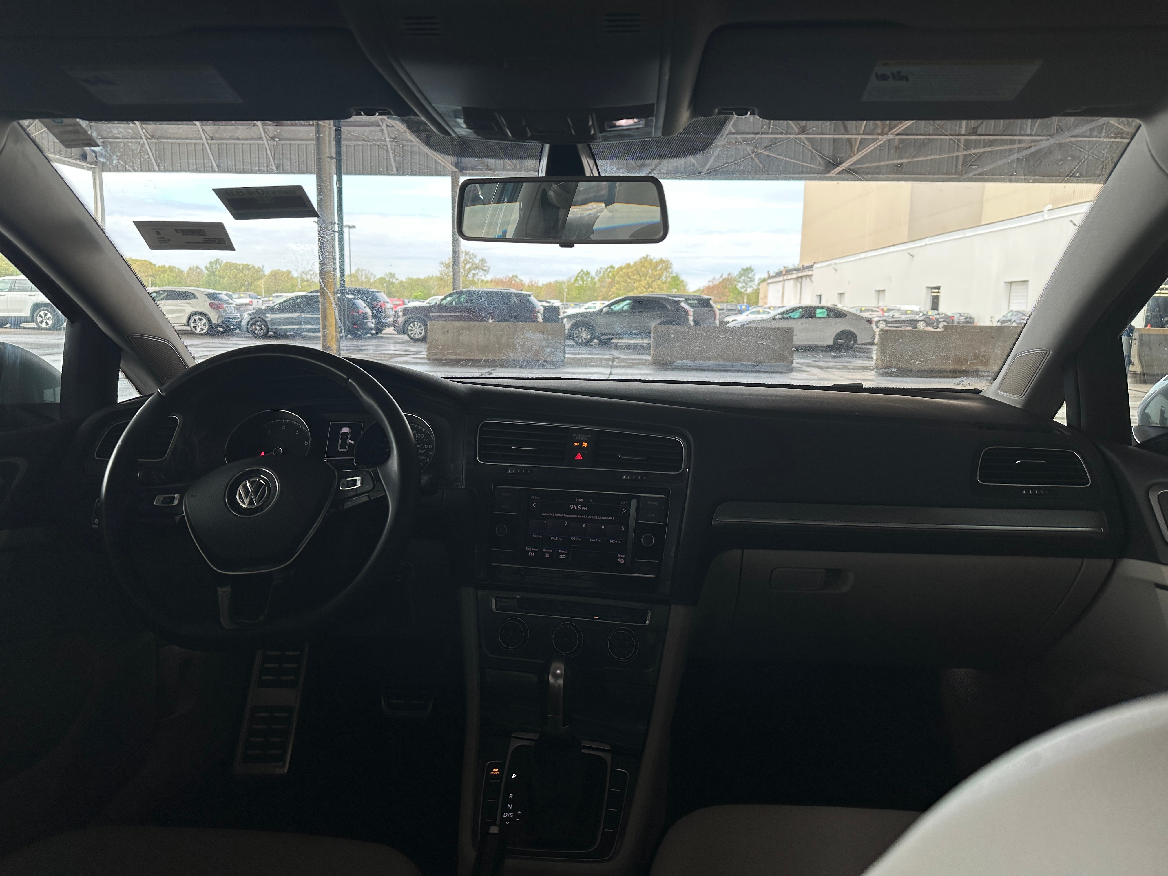 2019 Volkswagen Golf Alltrack S 2