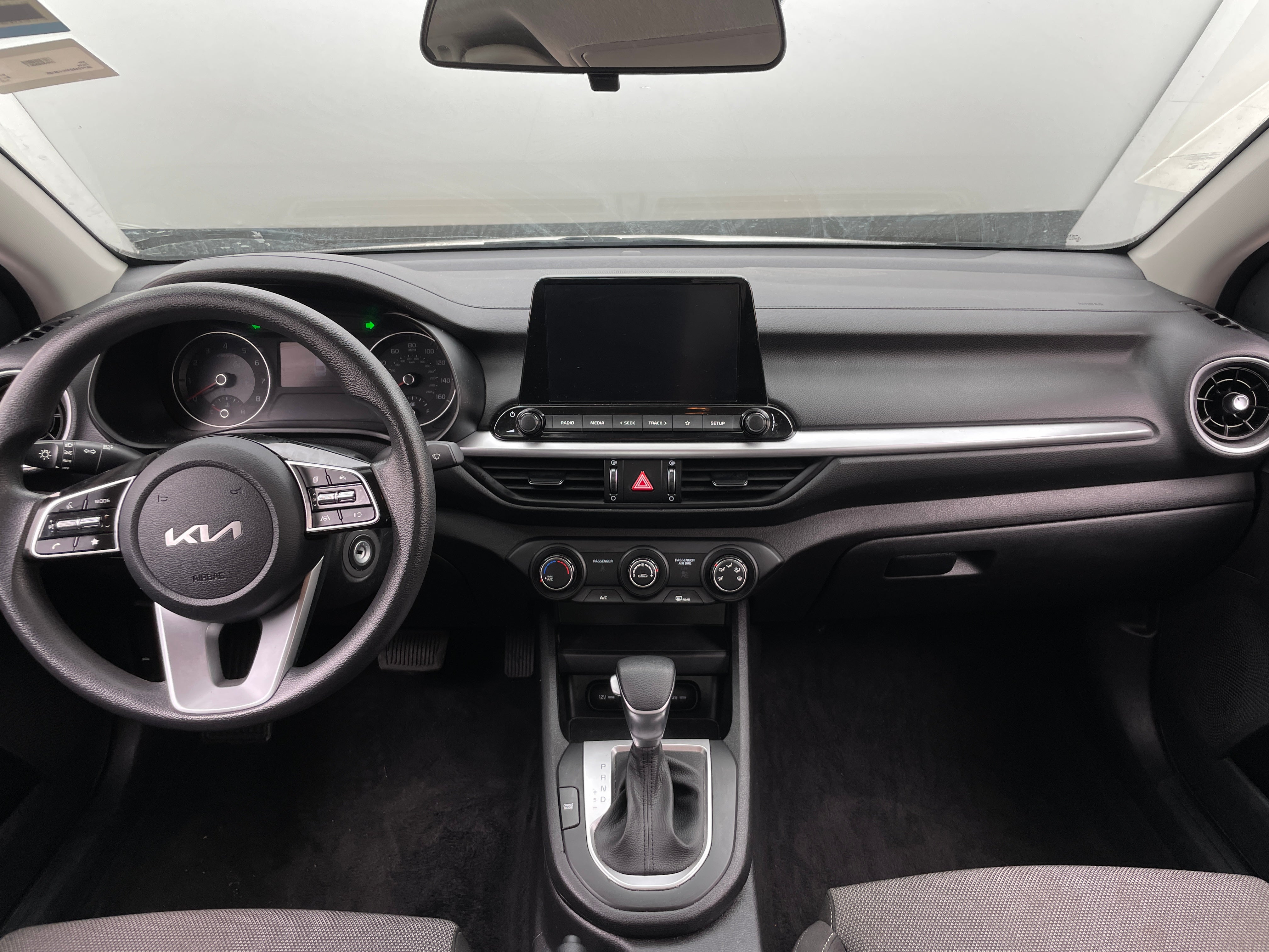 2022 Kia Forte LXS 3