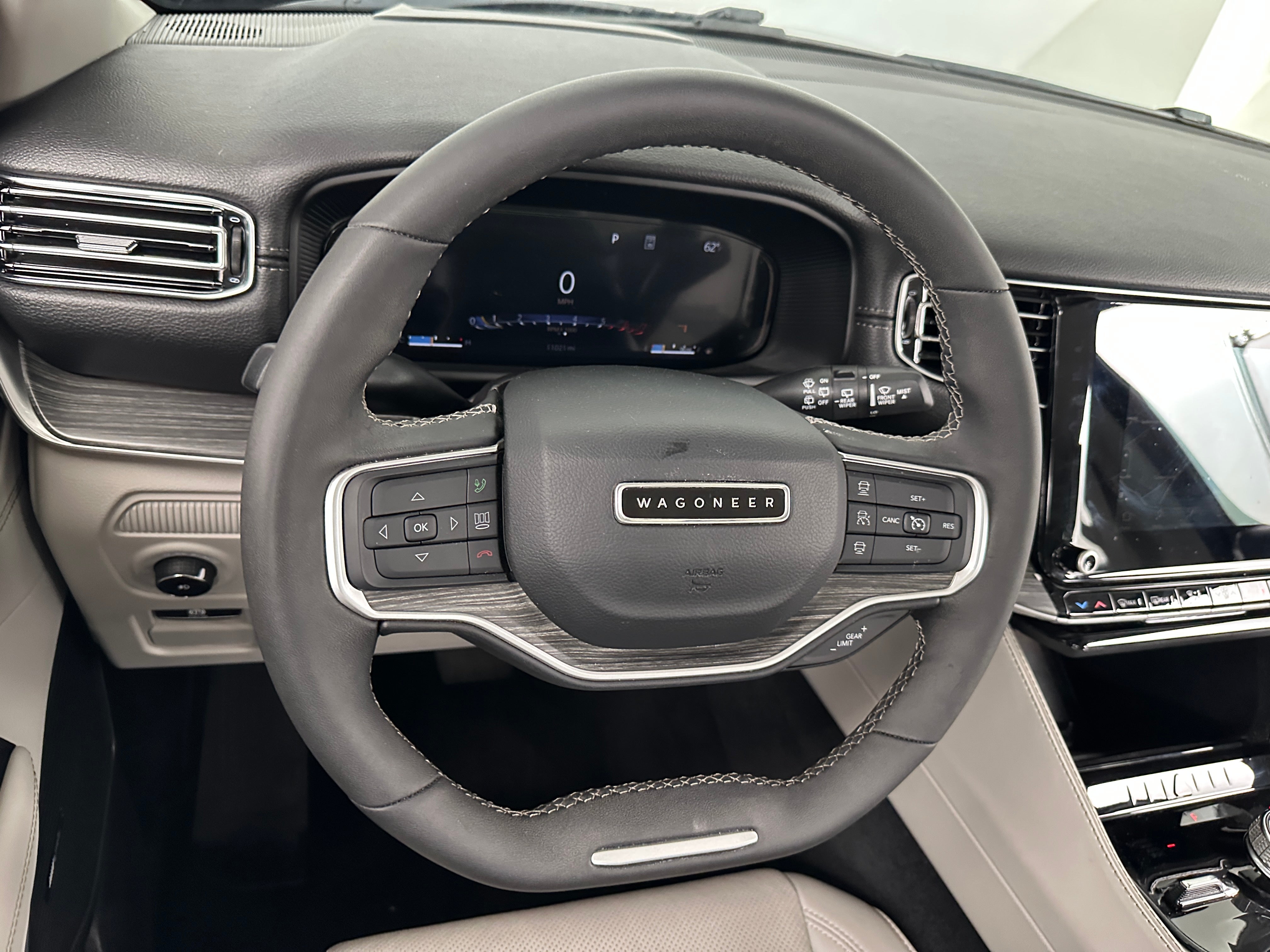 2024 Jeep Wagoneer Series II 4