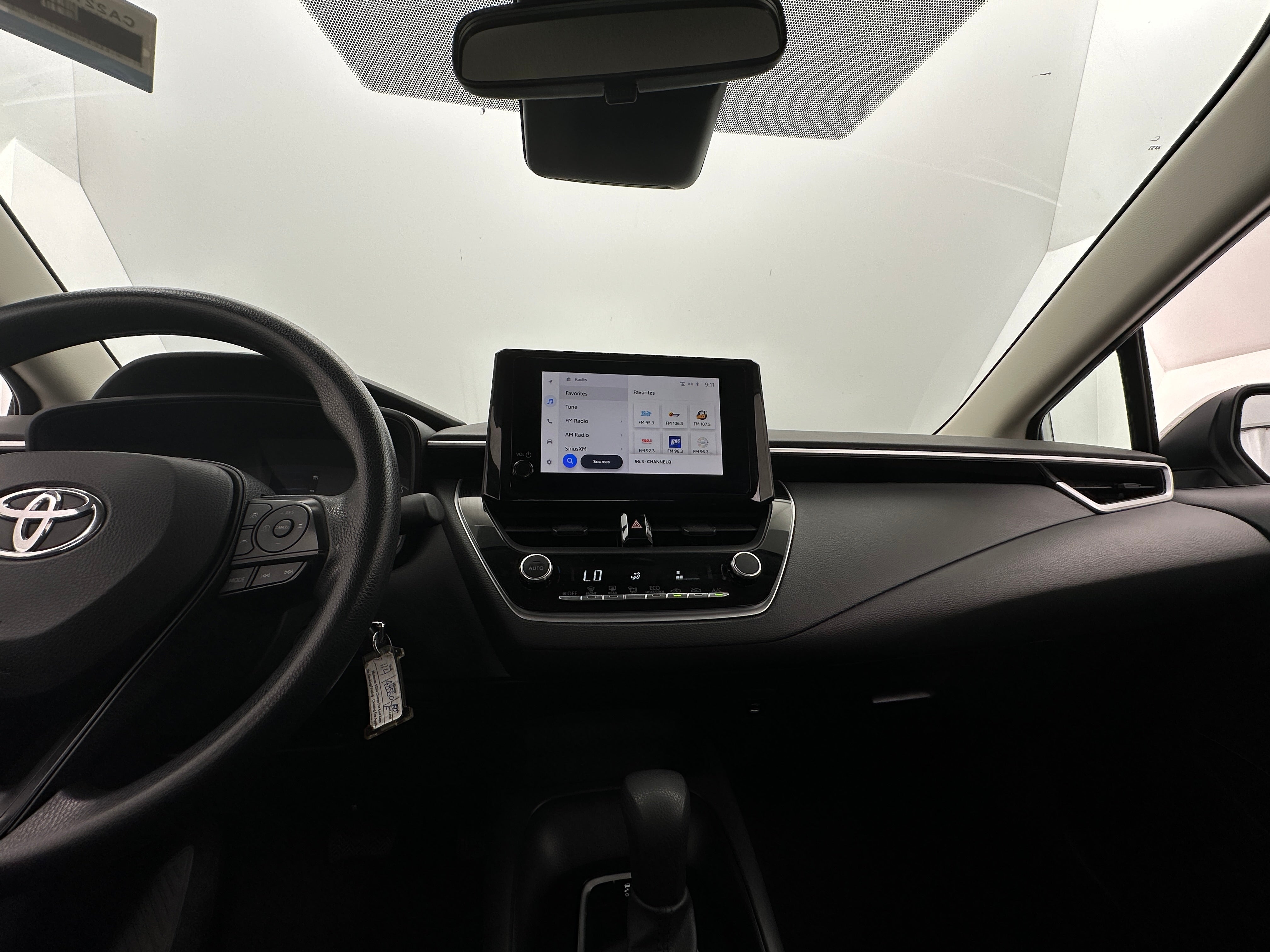 2023 Toyota Corolla LE 4