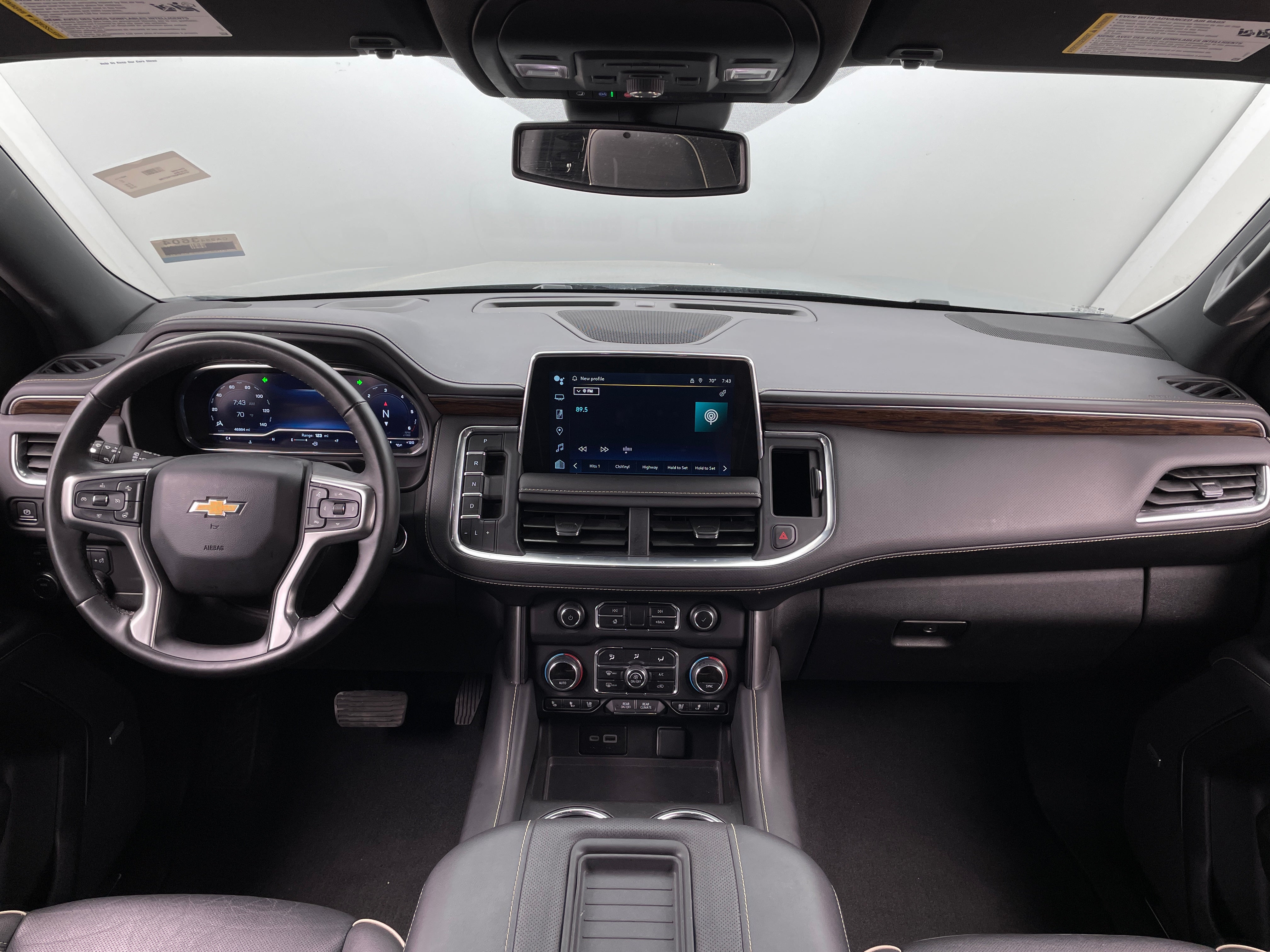 2023 Chevrolet Suburban Premier 2
