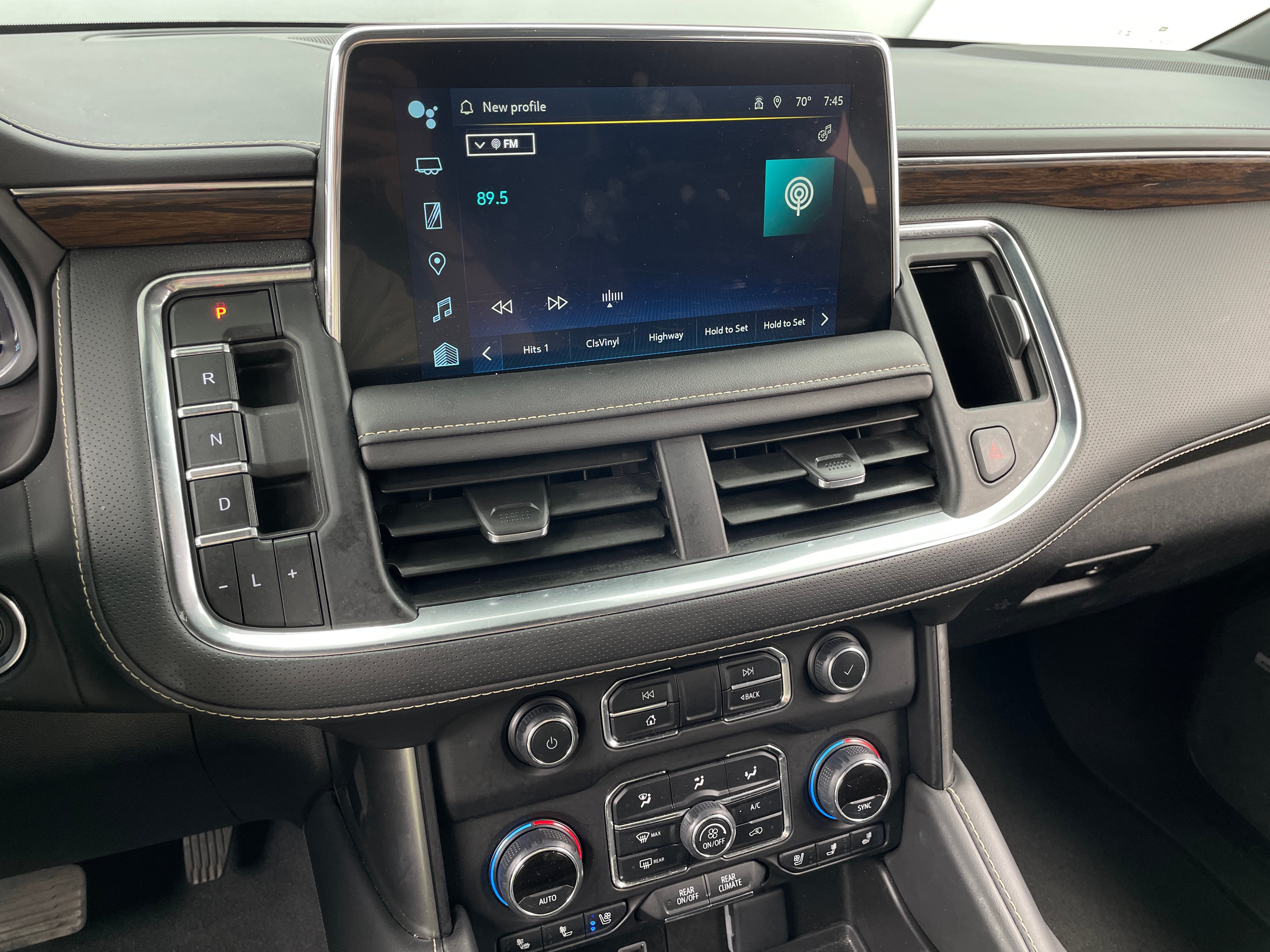 2023 Chevrolet Suburban Premier 3
