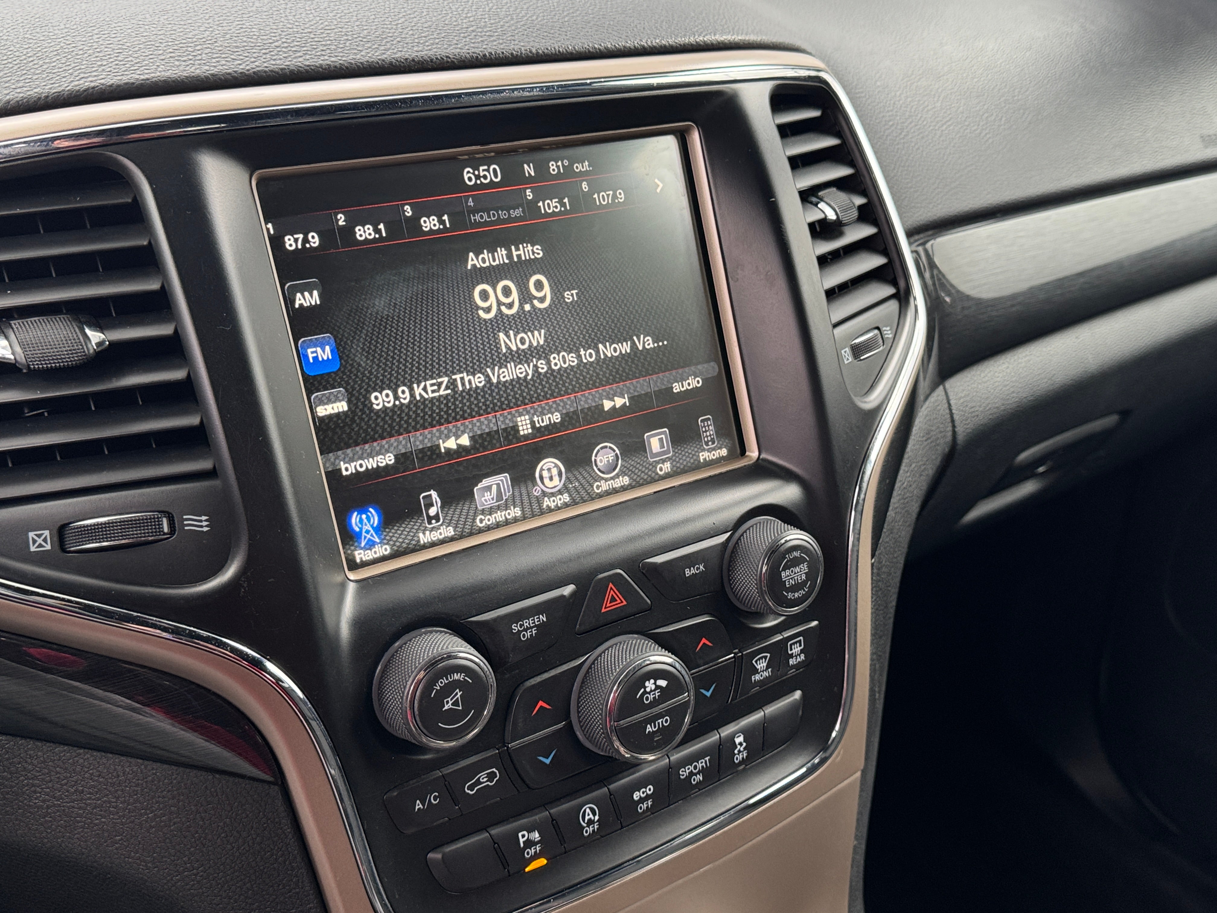 2017 Jeep Grand Cherokee 75th Anniversary Edition 4