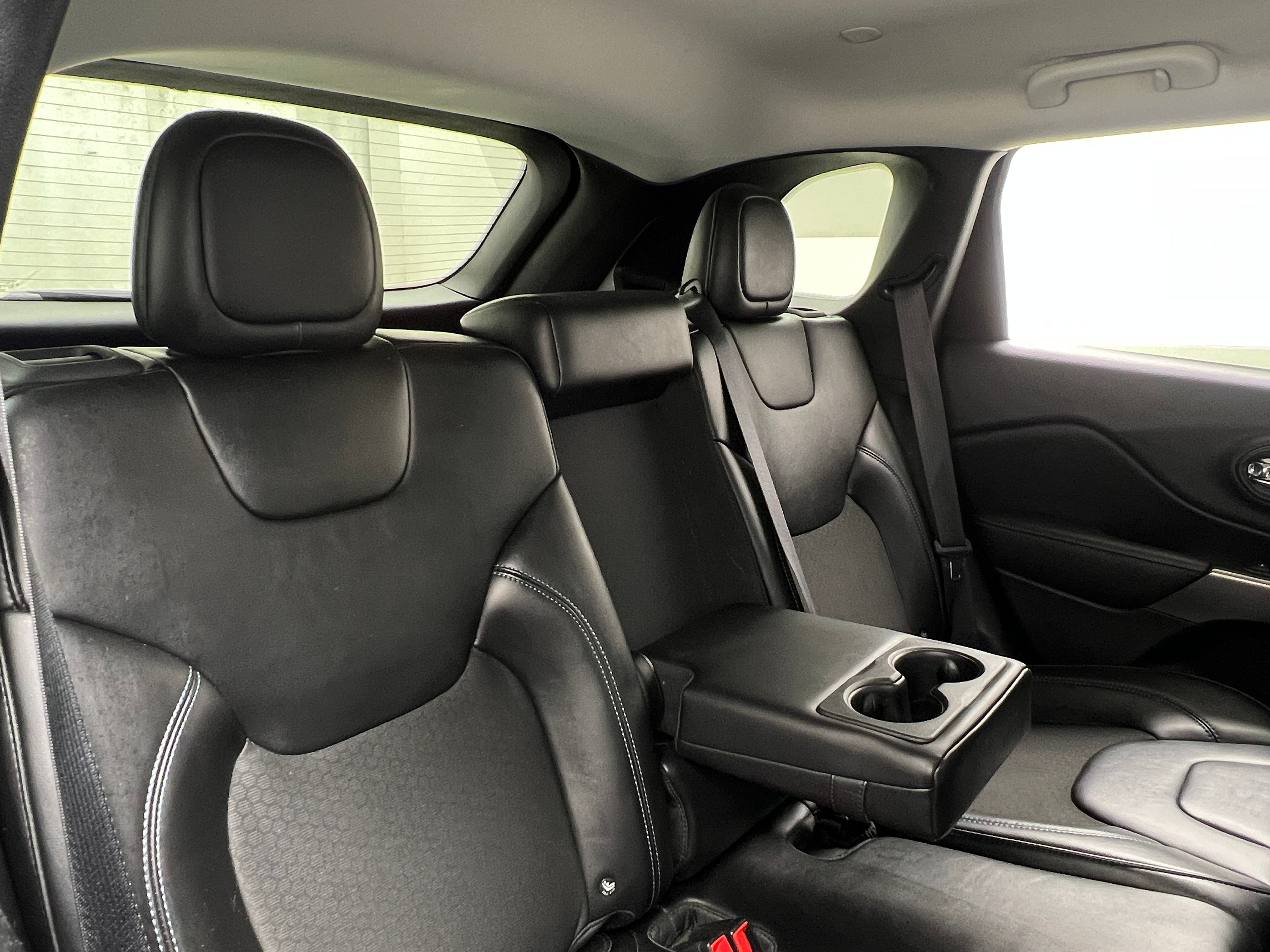 2019 Jeep Cherokee Latitude 6