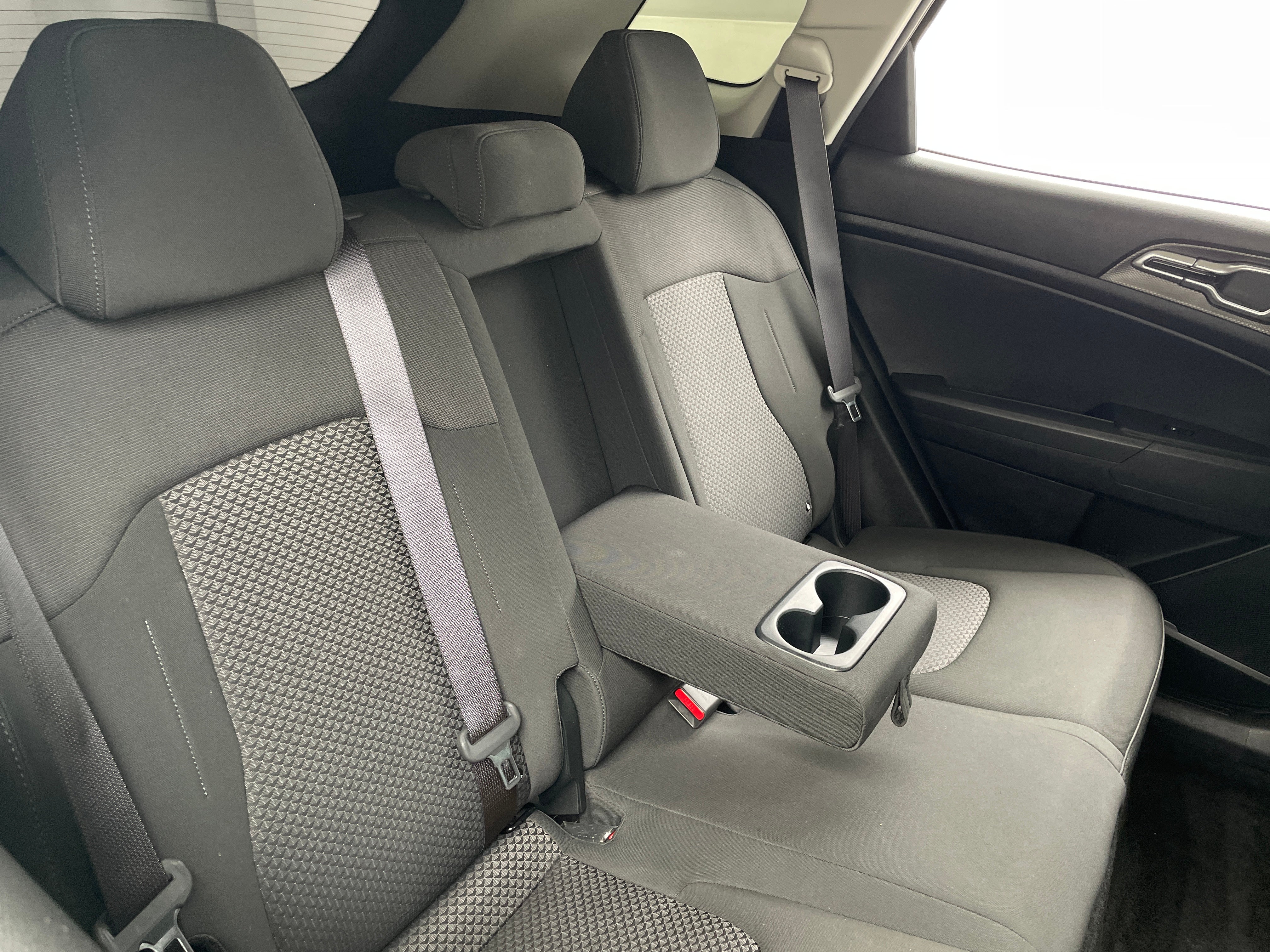 2023 Kia Sportage LX 6
