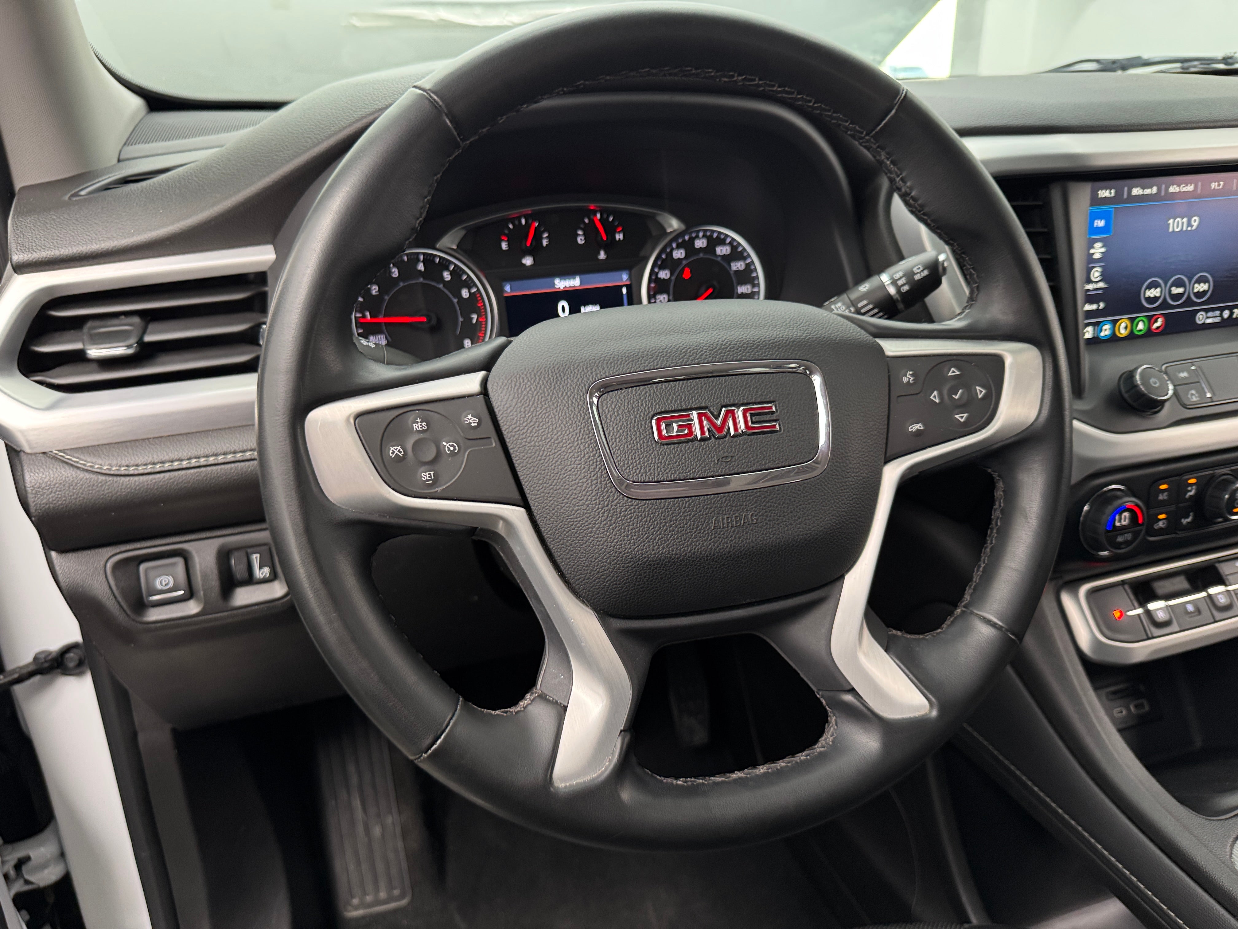 2023 GMC Acadia SLT 4