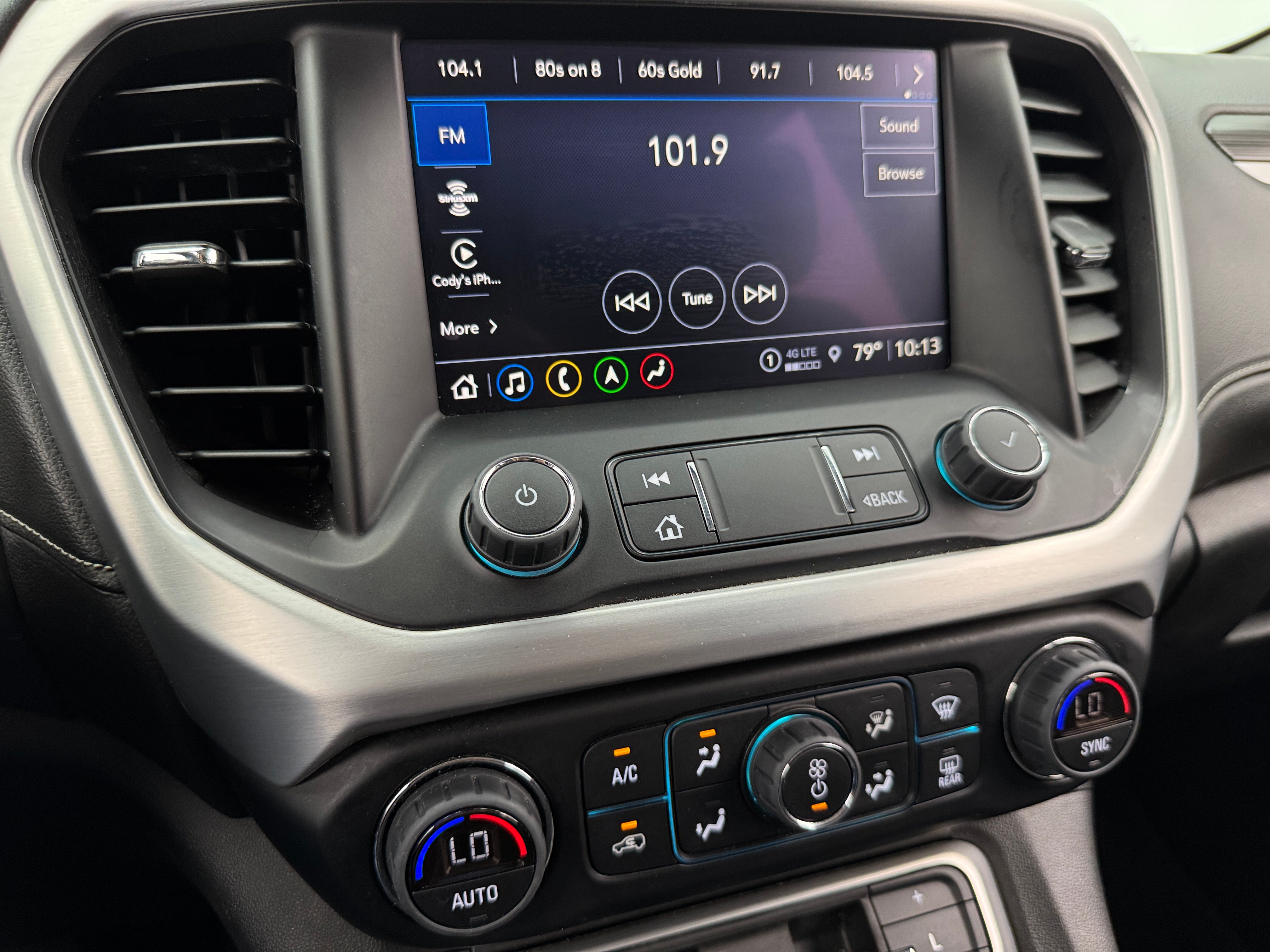 2023 GMC Acadia SLT 3