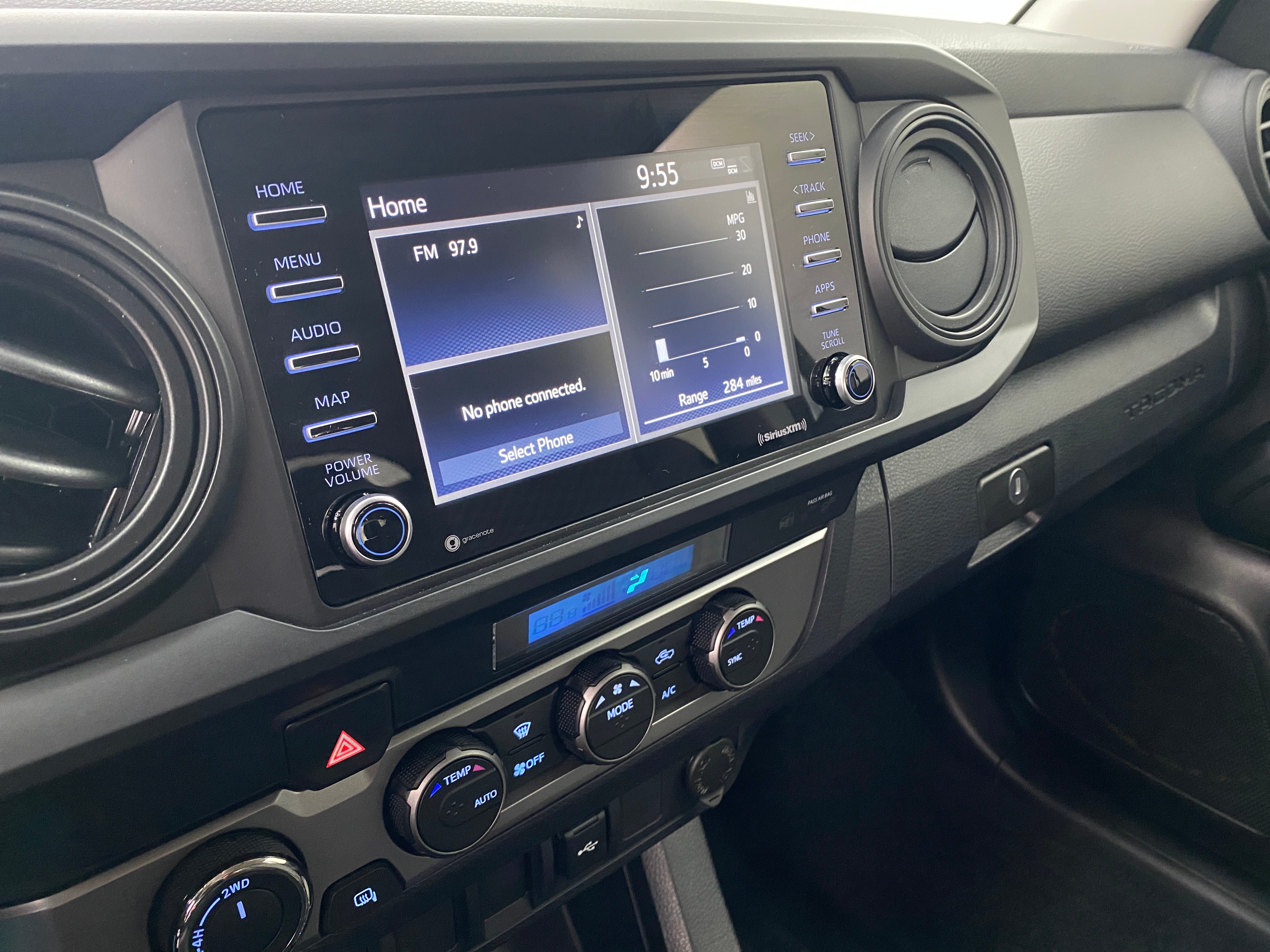2022 Toyota Tacoma SR5 4
