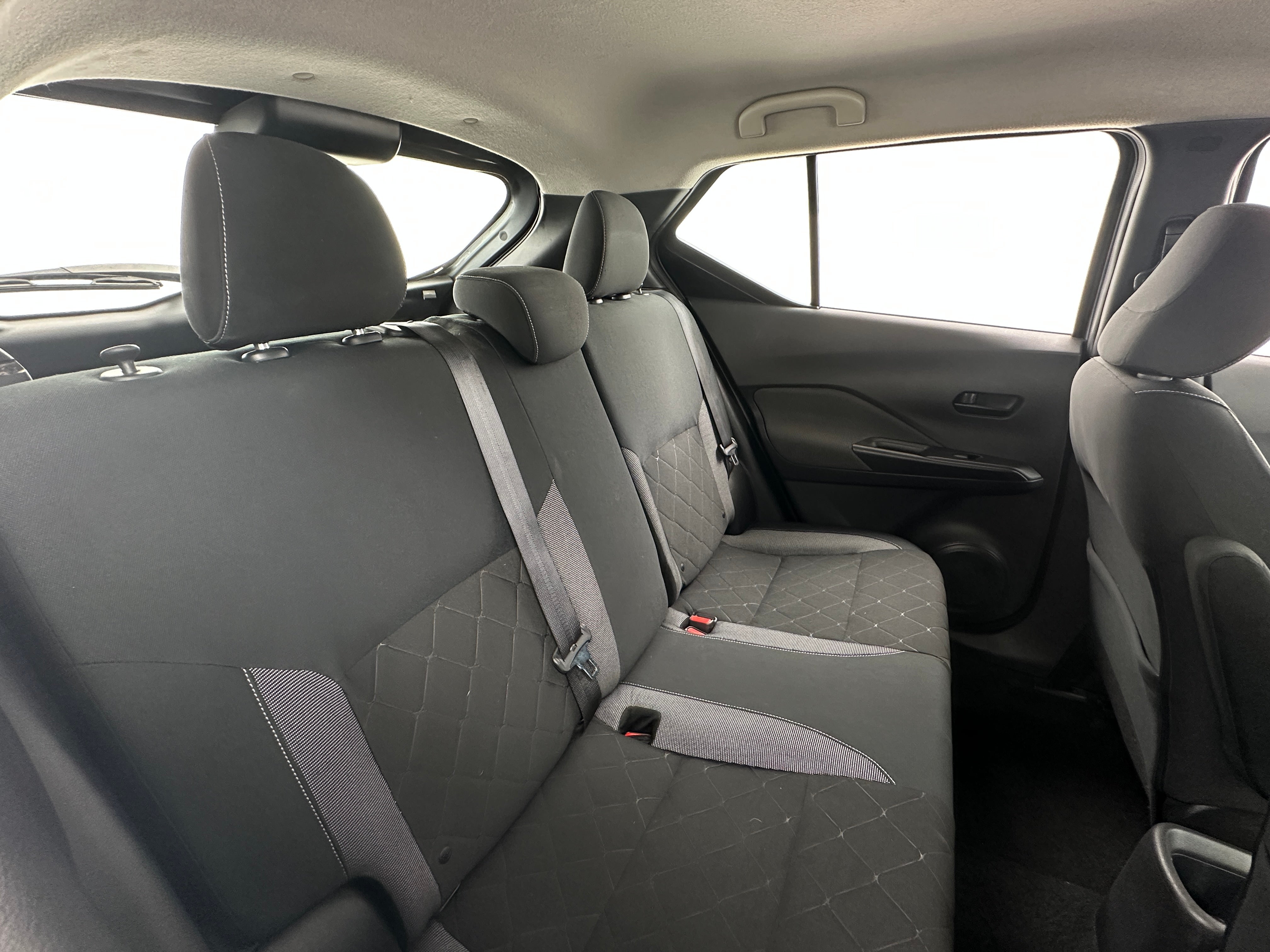 2019 Nissan Kicks S 6