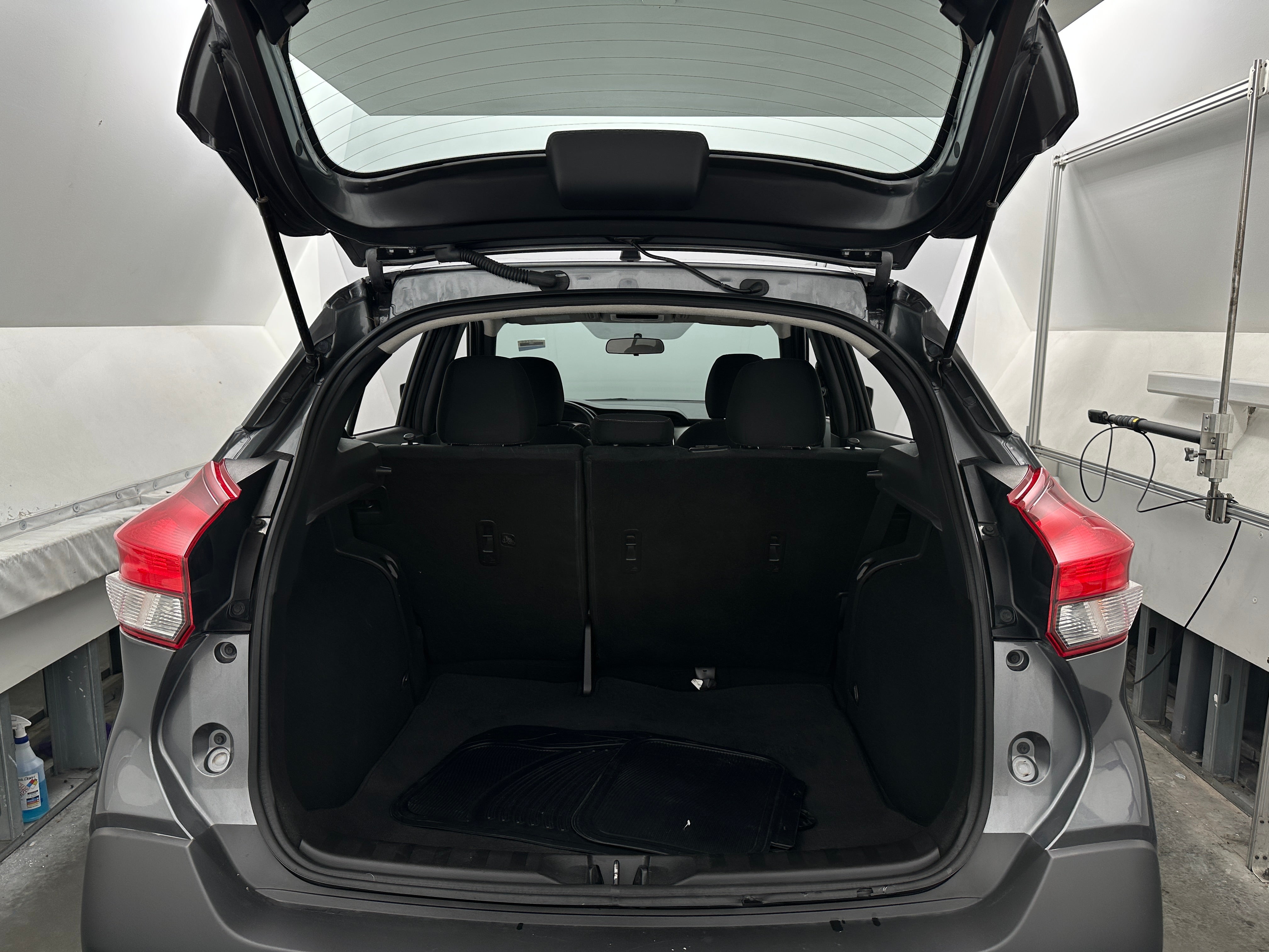 2019 Nissan Kicks S 7