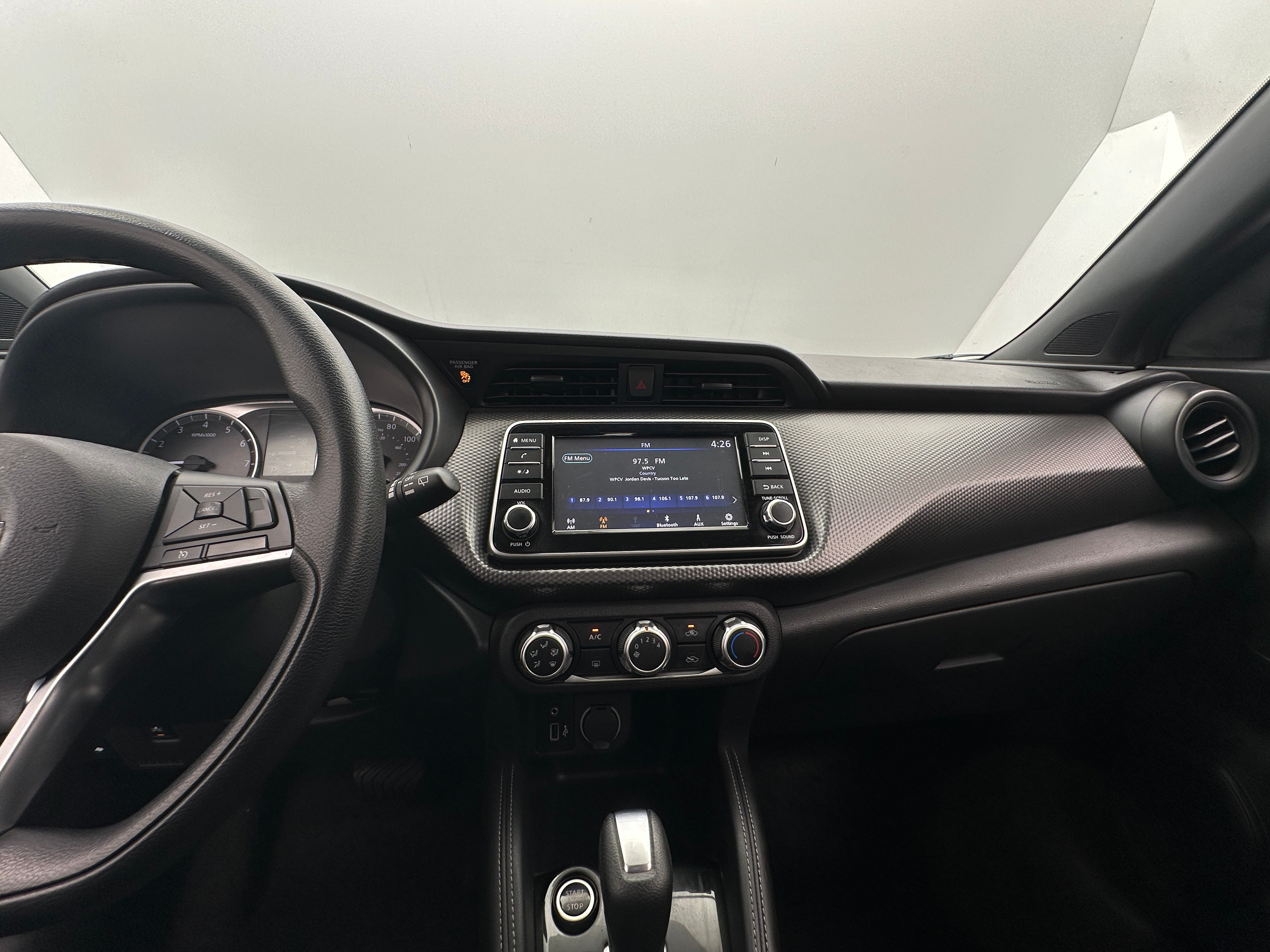 2019 Nissan Kicks S 4