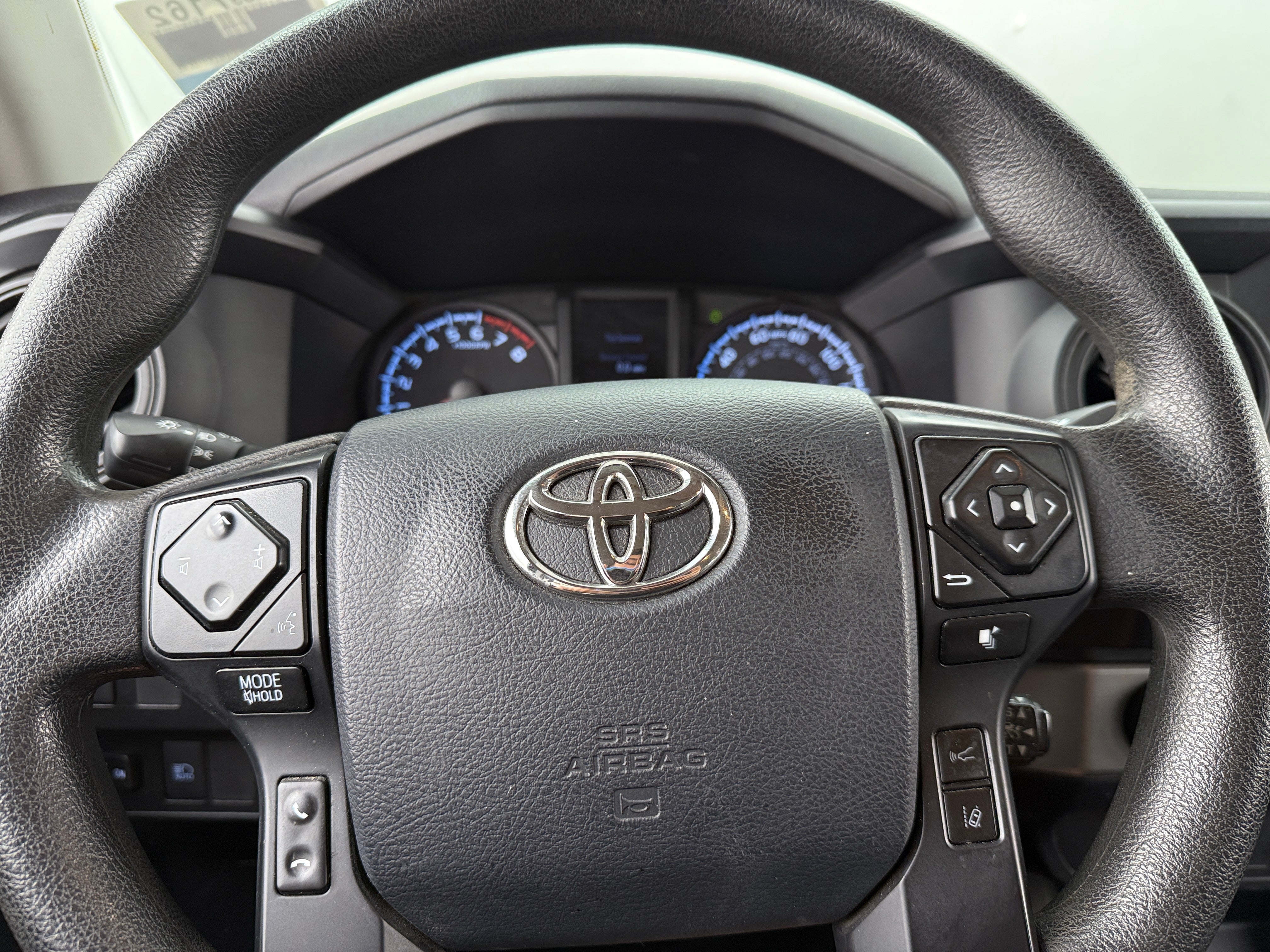 2020 Toyota Tacoma SR5 5