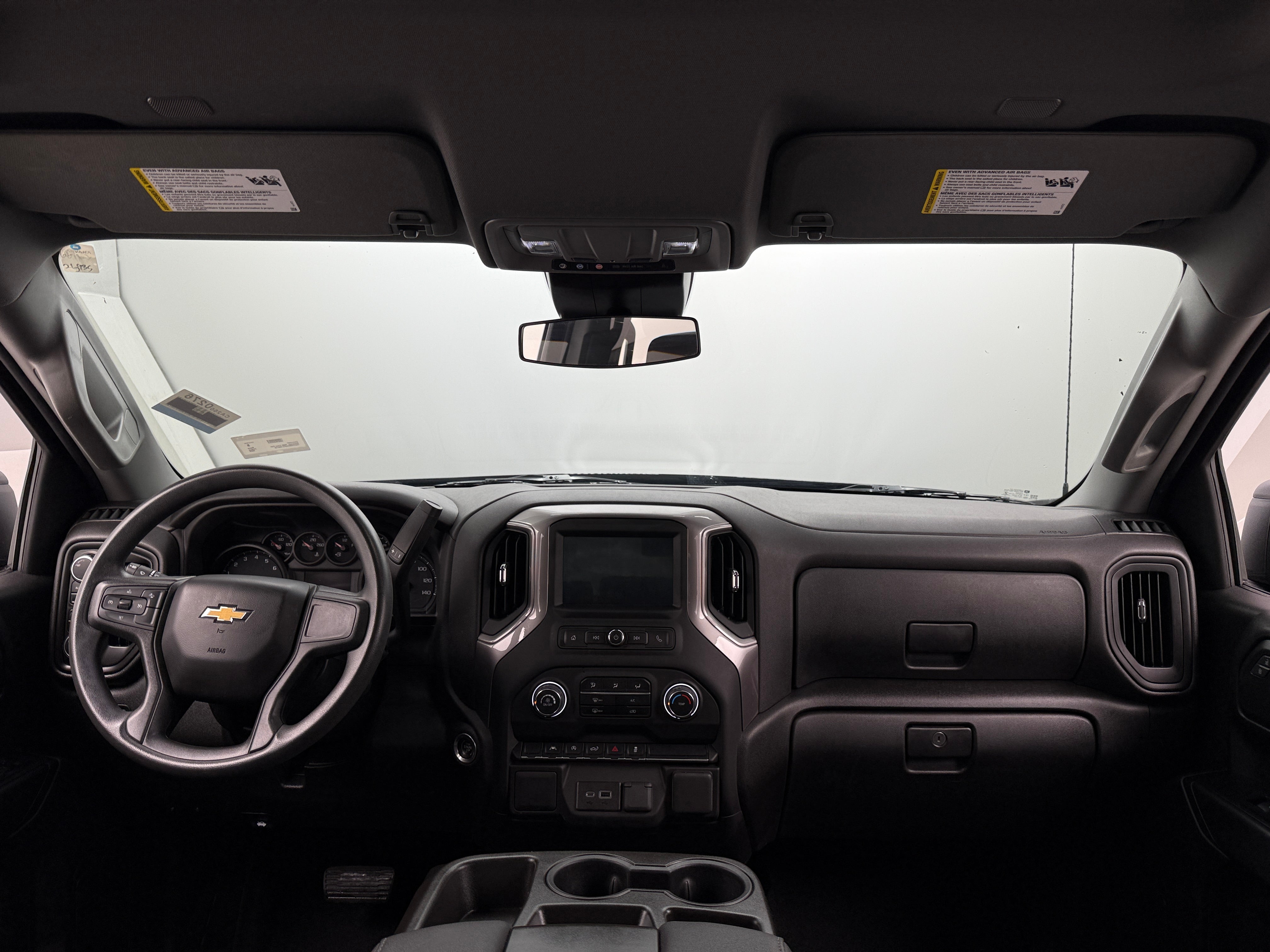 2023 Chevrolet Silverado 1500 Custom 3