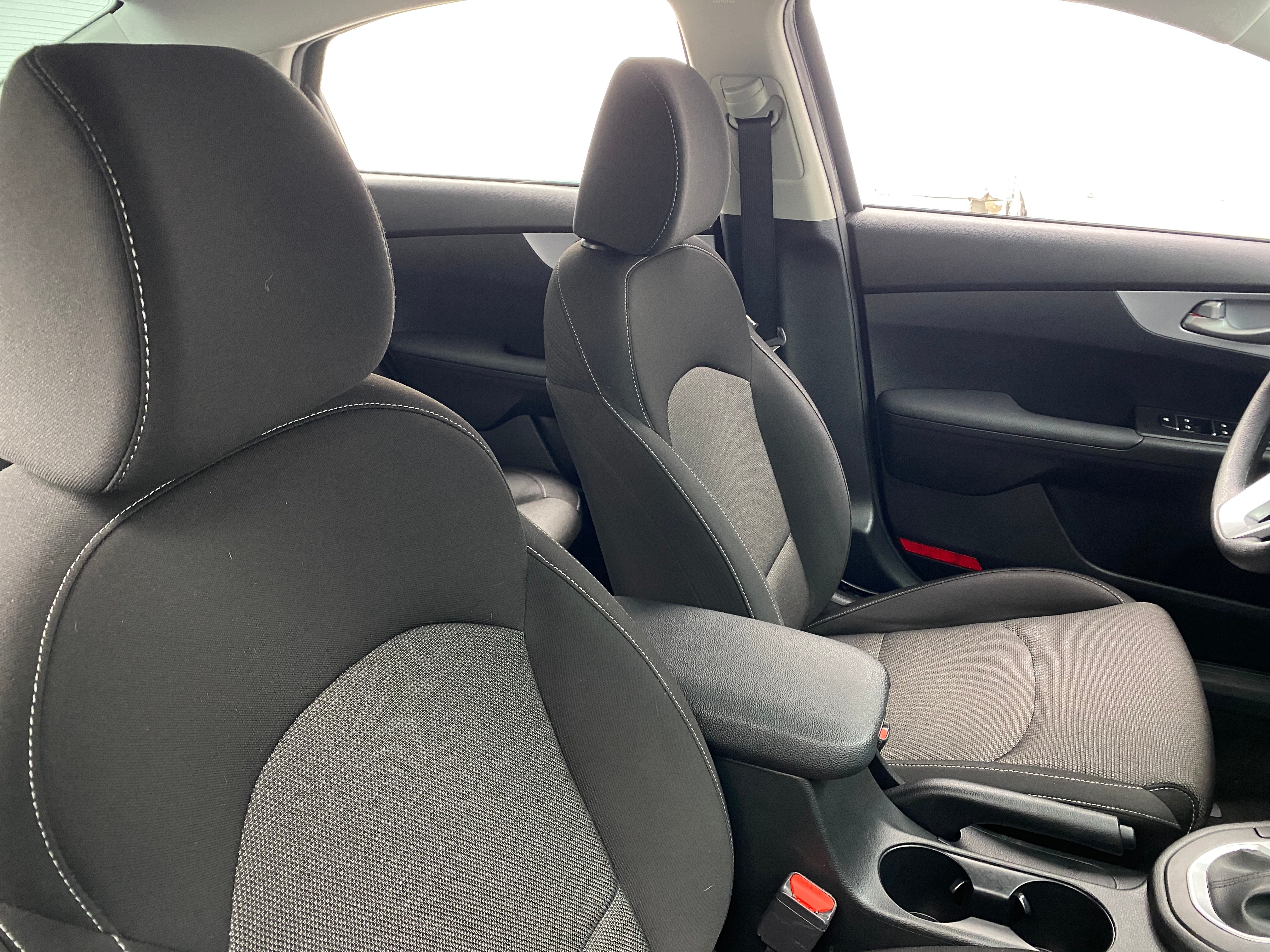 2023 Kia Forte LXS 2