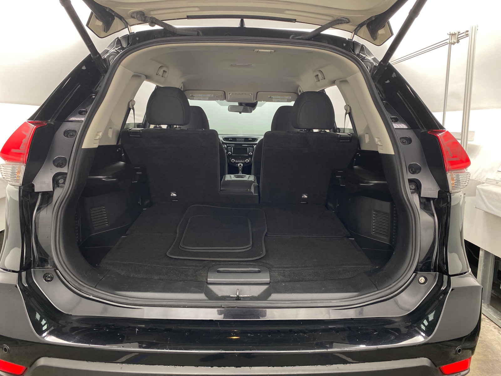 Thumbnail: 2019 Nissan Rogue - 7