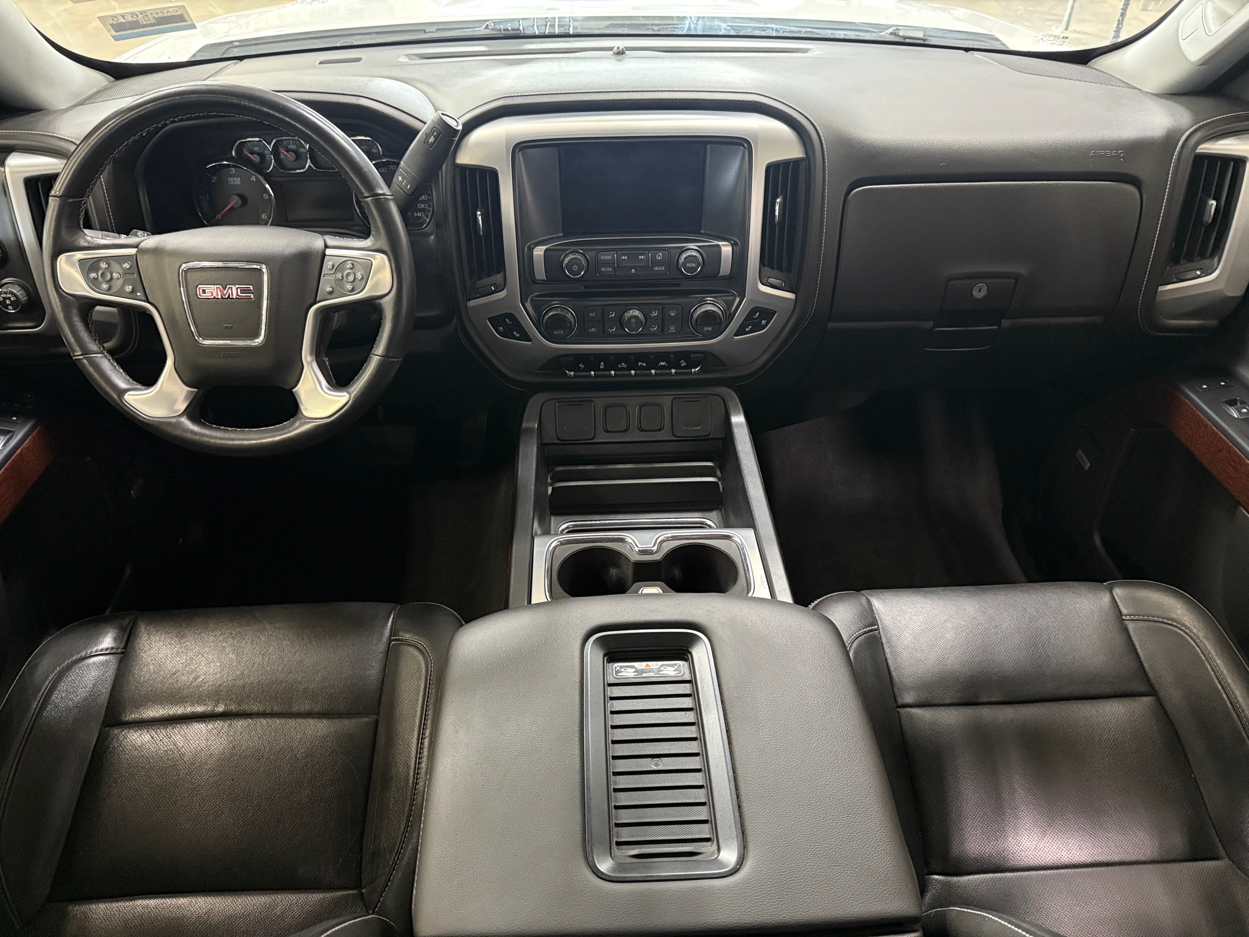2018 GMC Sierra 1500 SLT 2