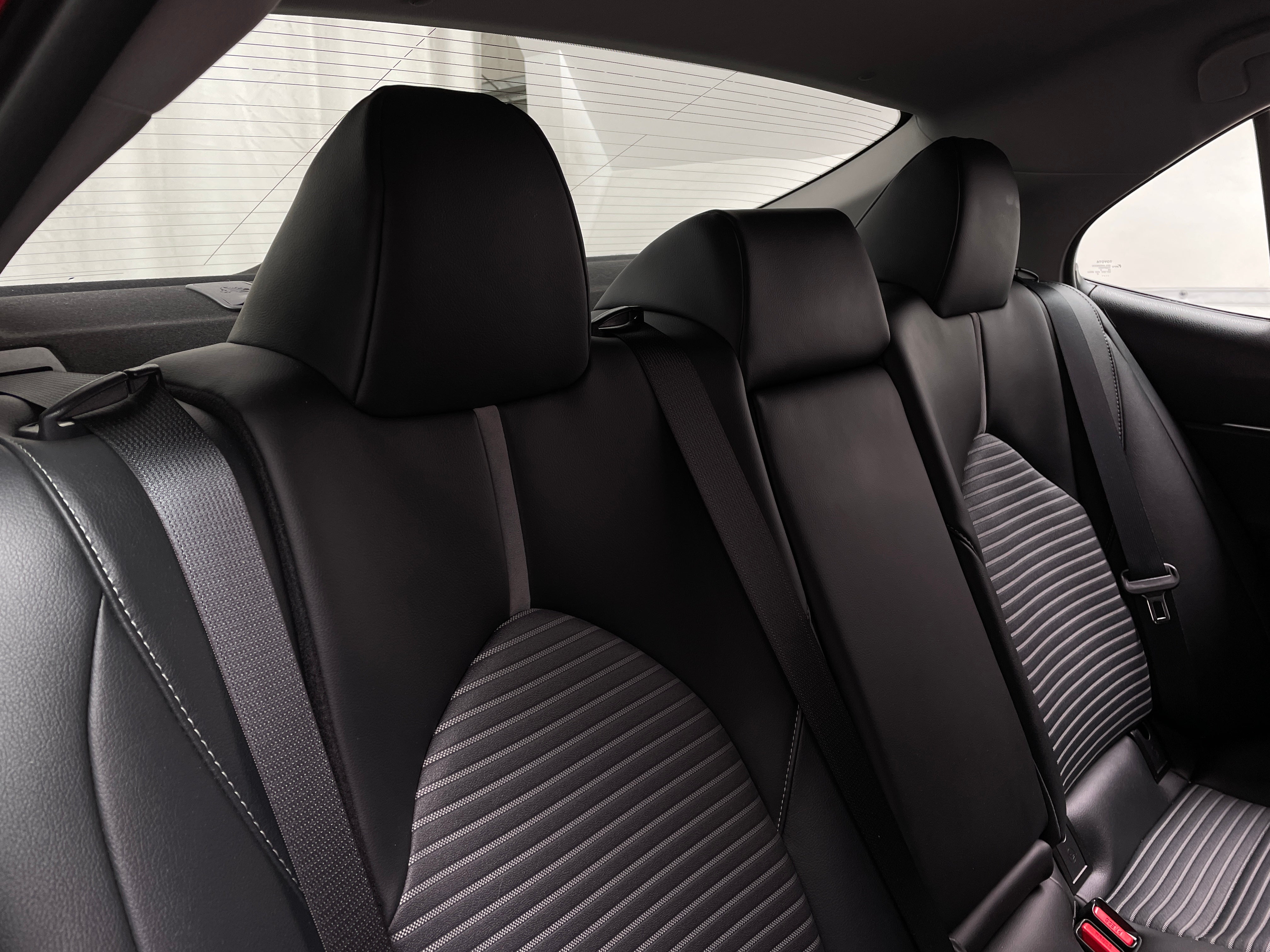 2020 Toyota Camry SE 5