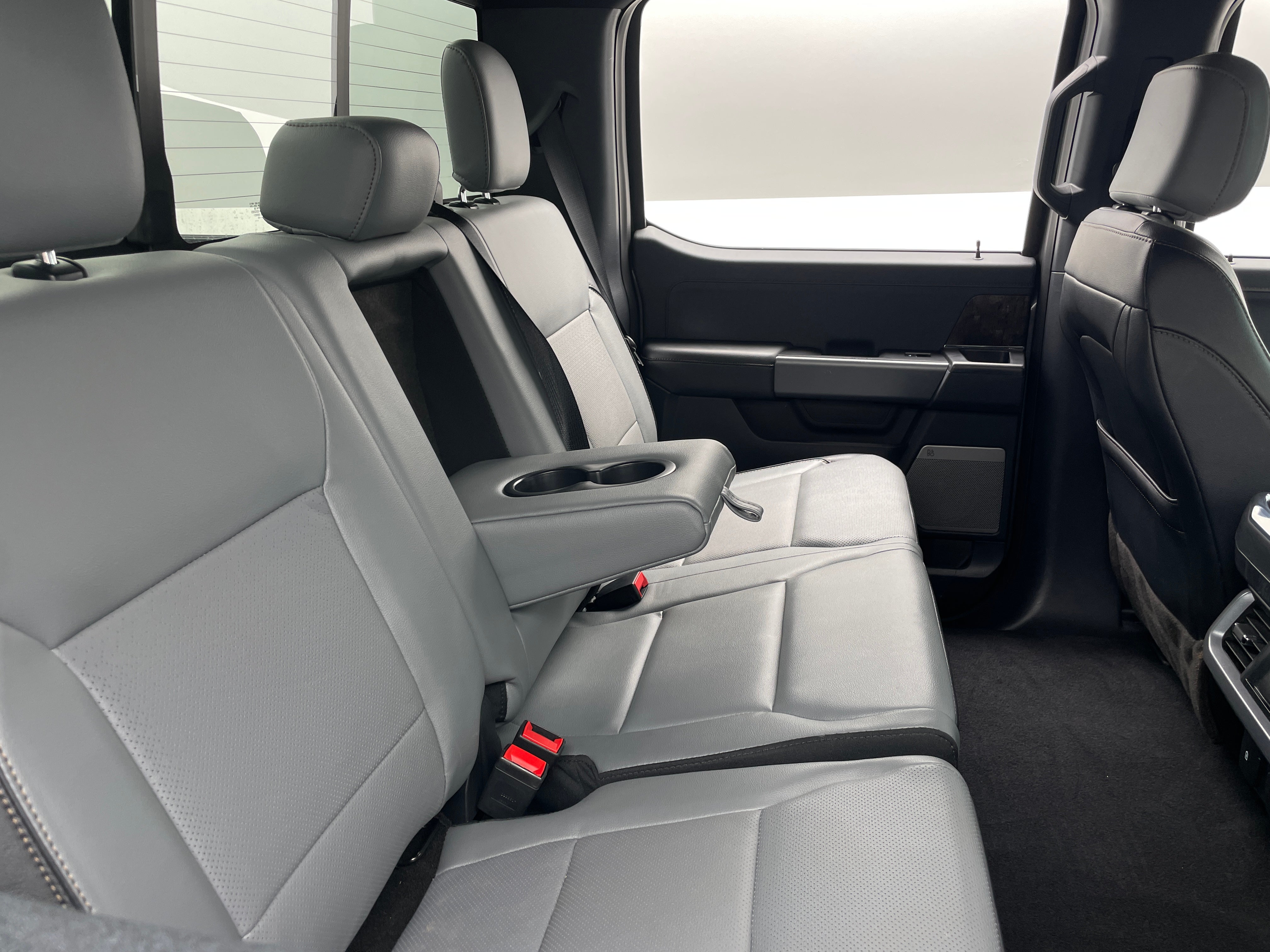 2023 Ford F-150 Lightning Lariat 5