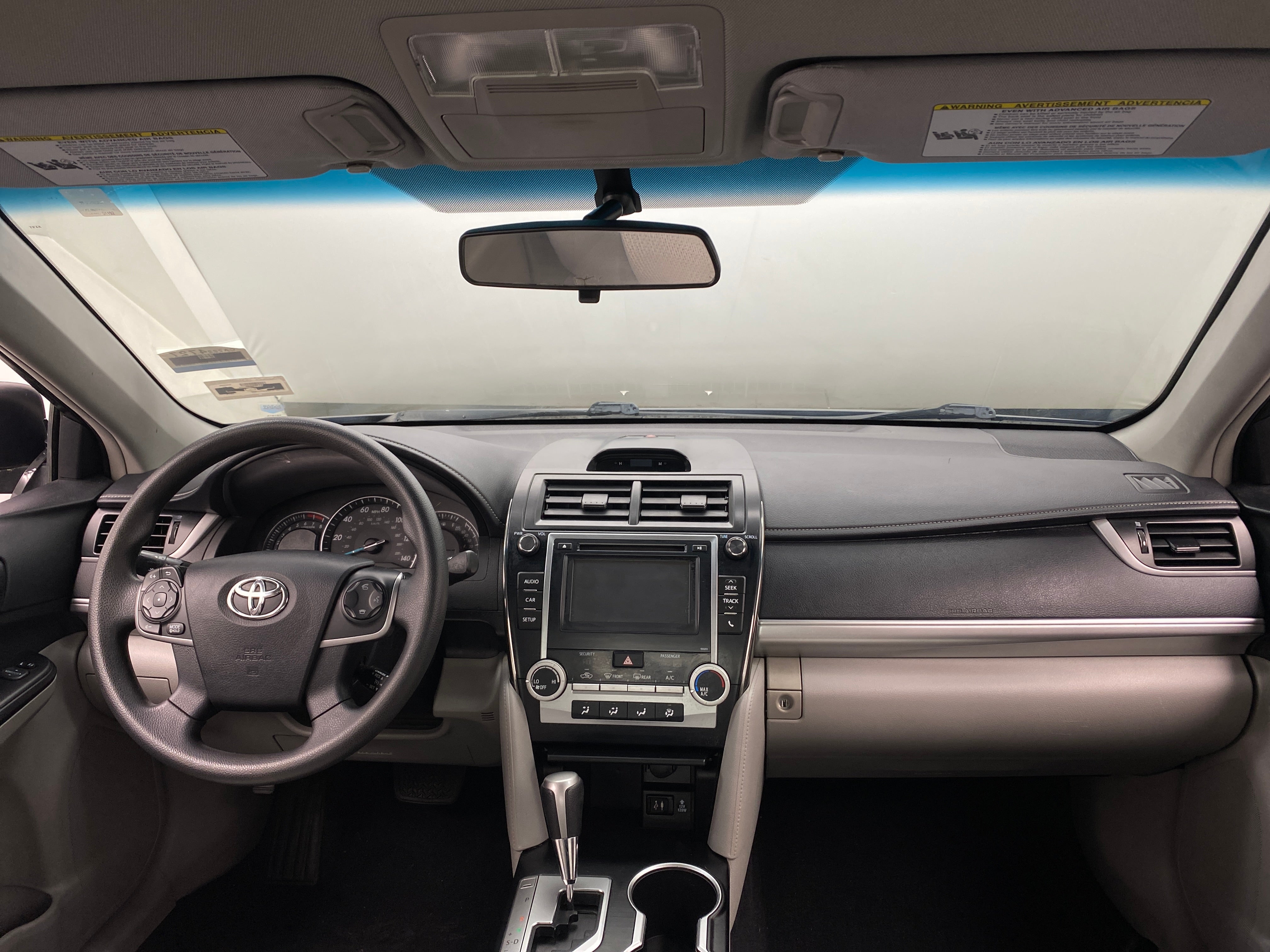 2014 Toyota Camry LE 3