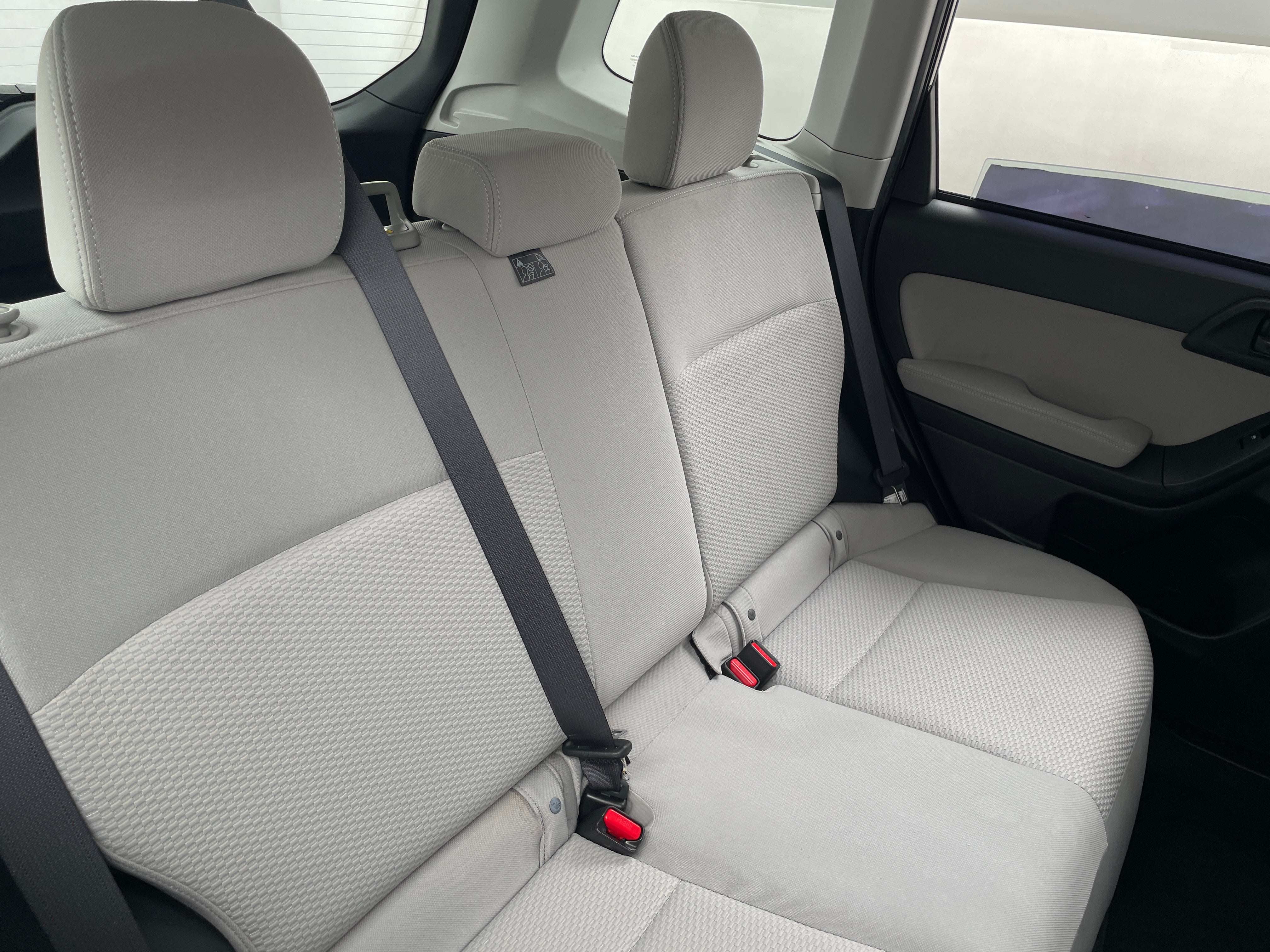 2015 Subaru Forester 2.5i 6