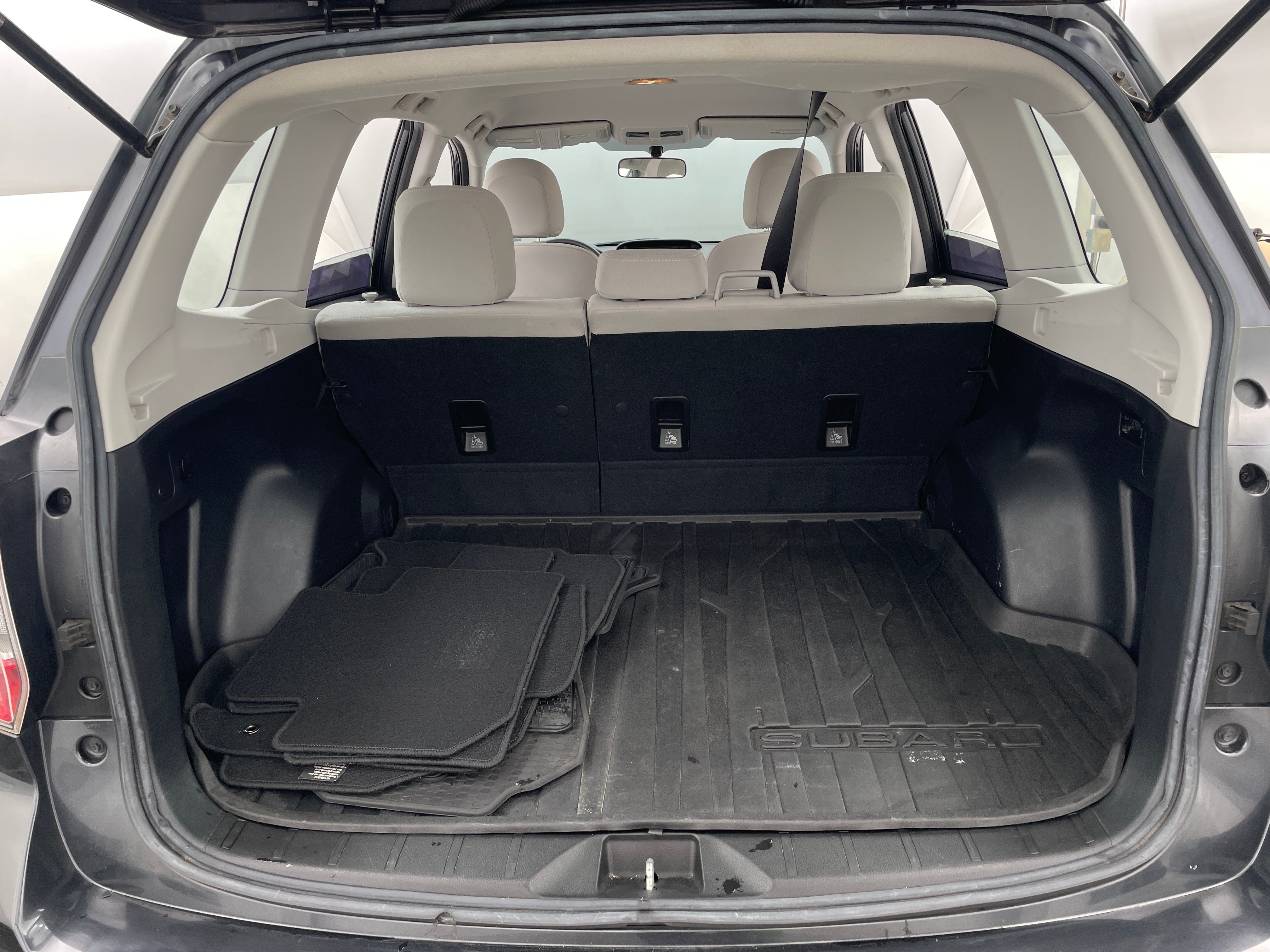 2015 Subaru Forester 2.5i 7