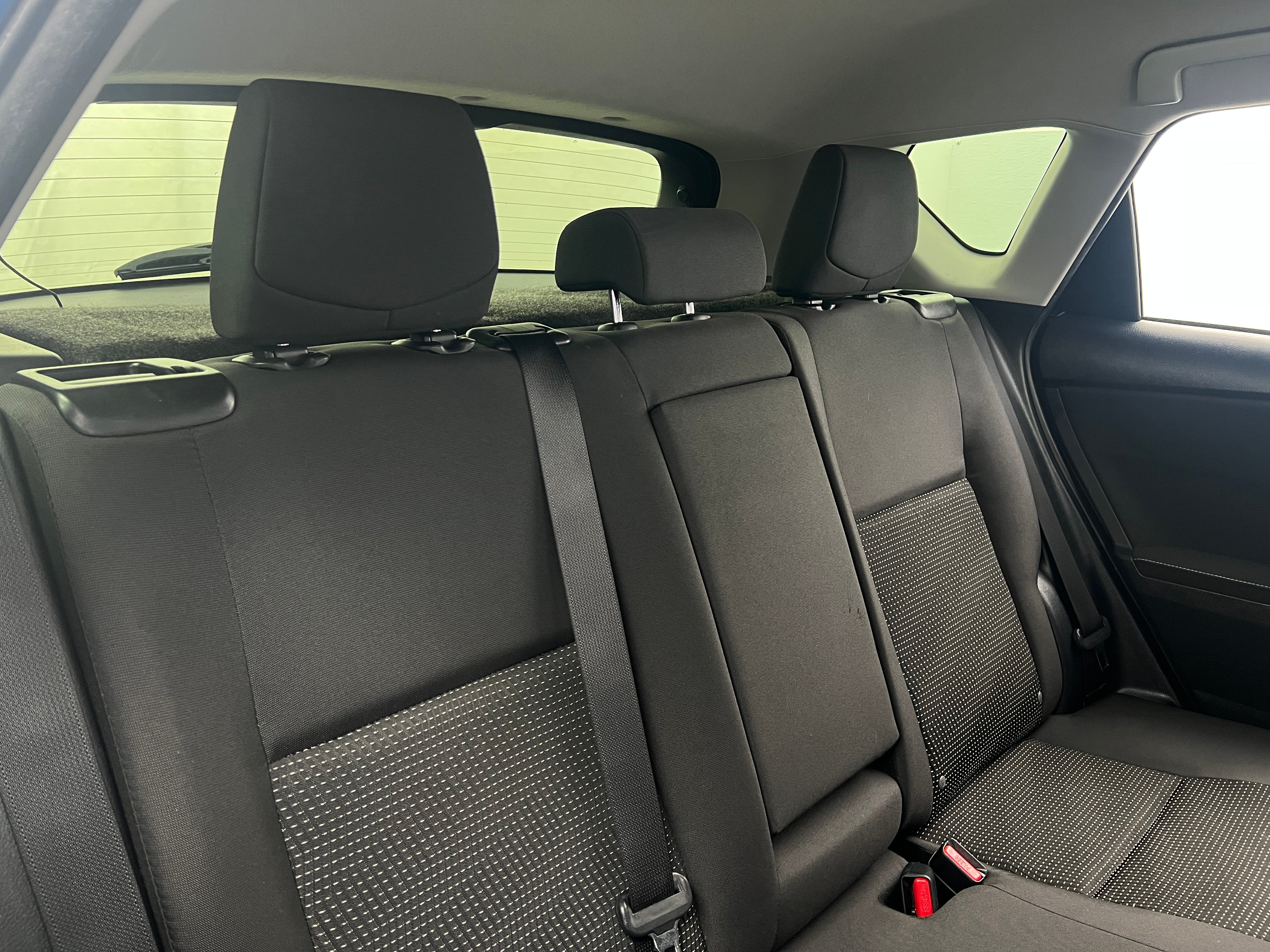 2018 Toyota Corolla iM Base 6