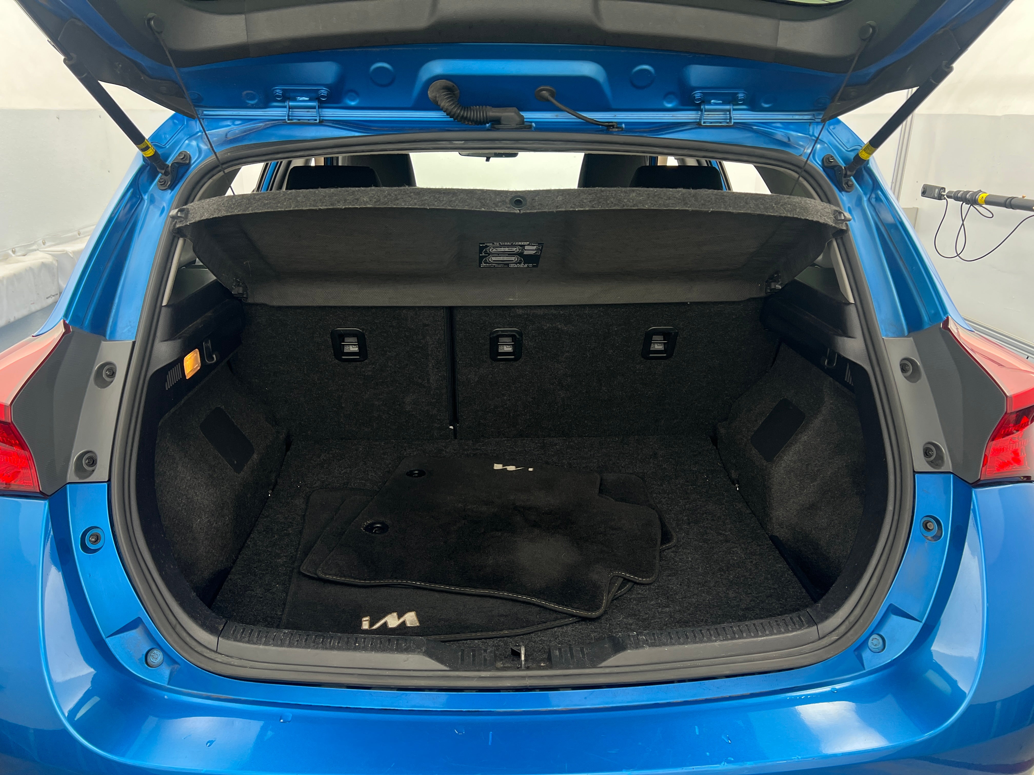 2018 Toyota Corolla iM Base 7