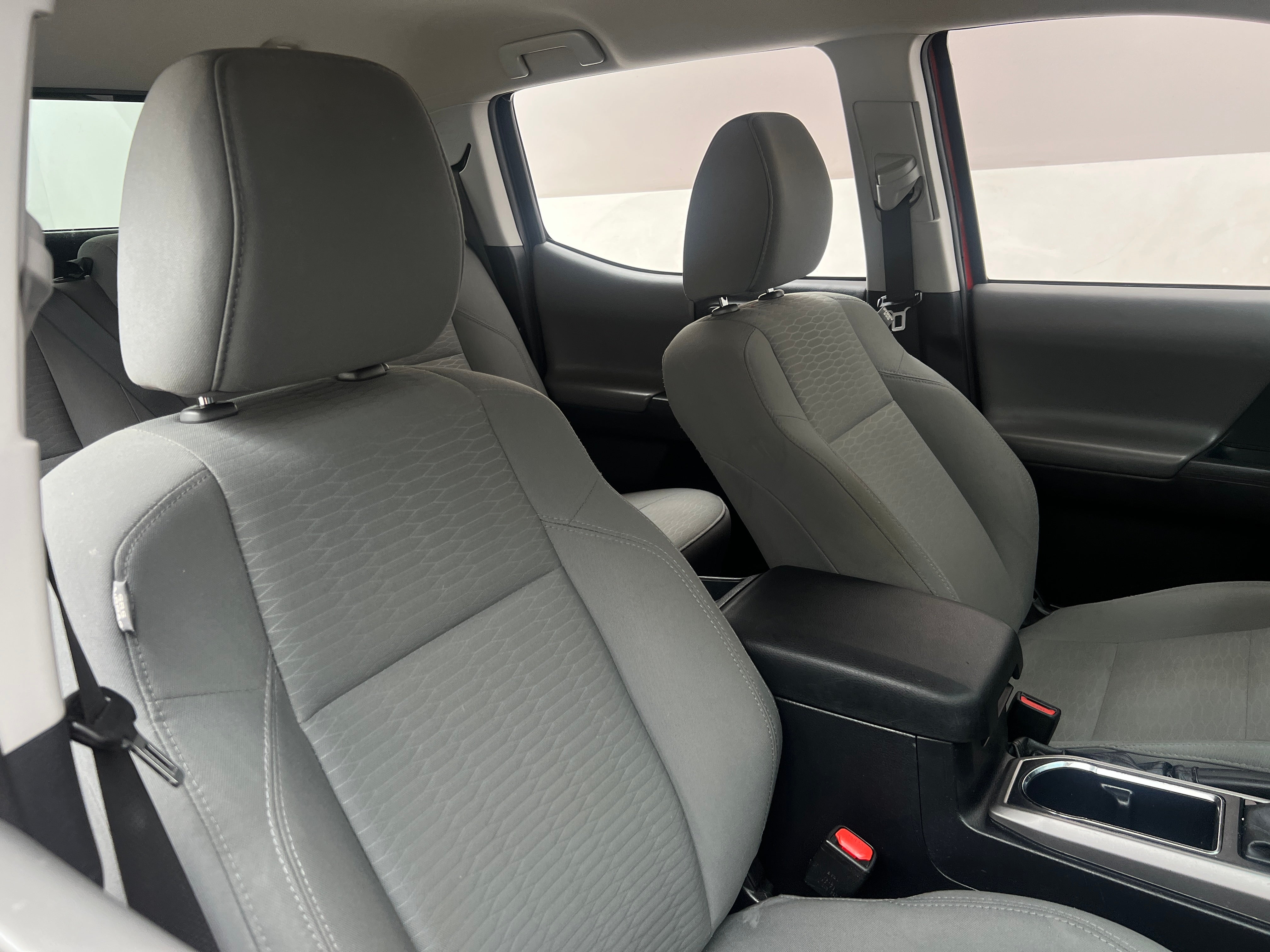 2017 Toyota Tacoma SR5 2
