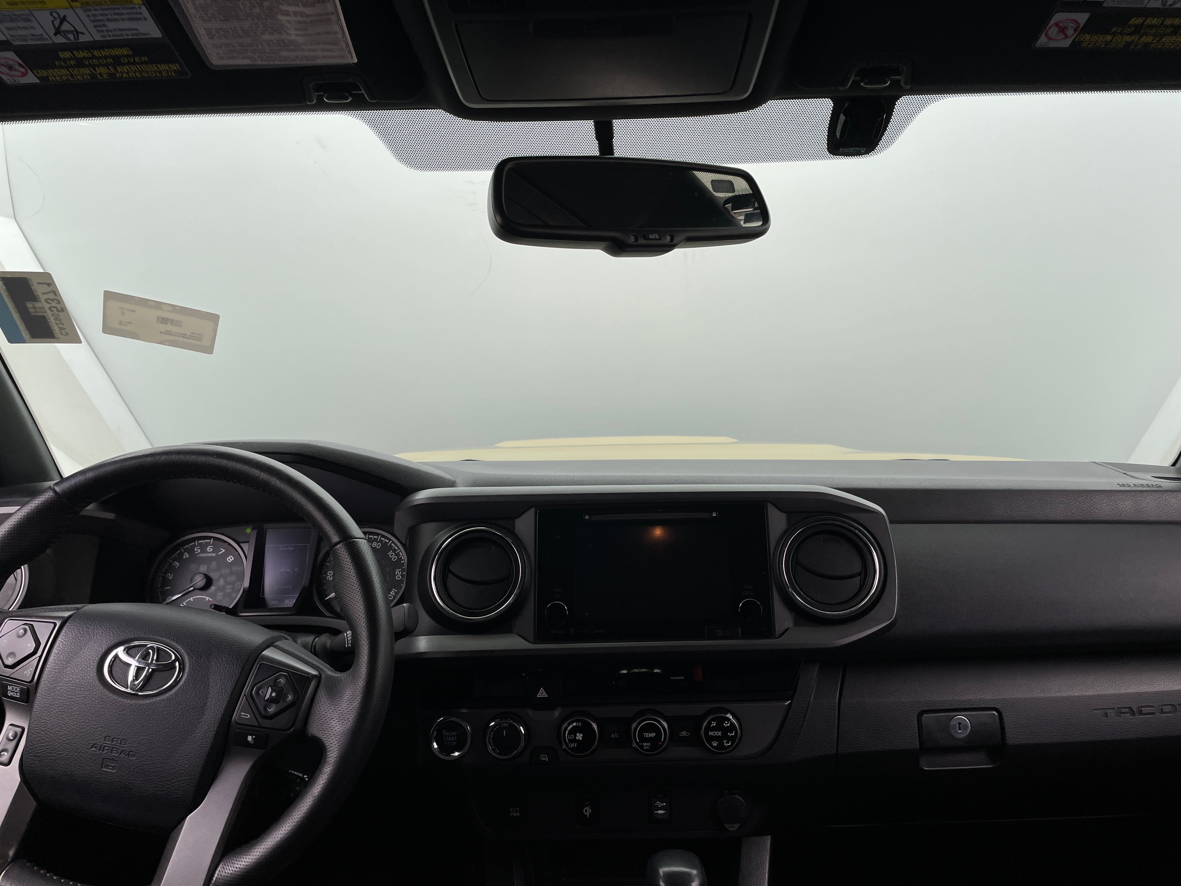 2016 Toyota Tacoma TRD Sport 3